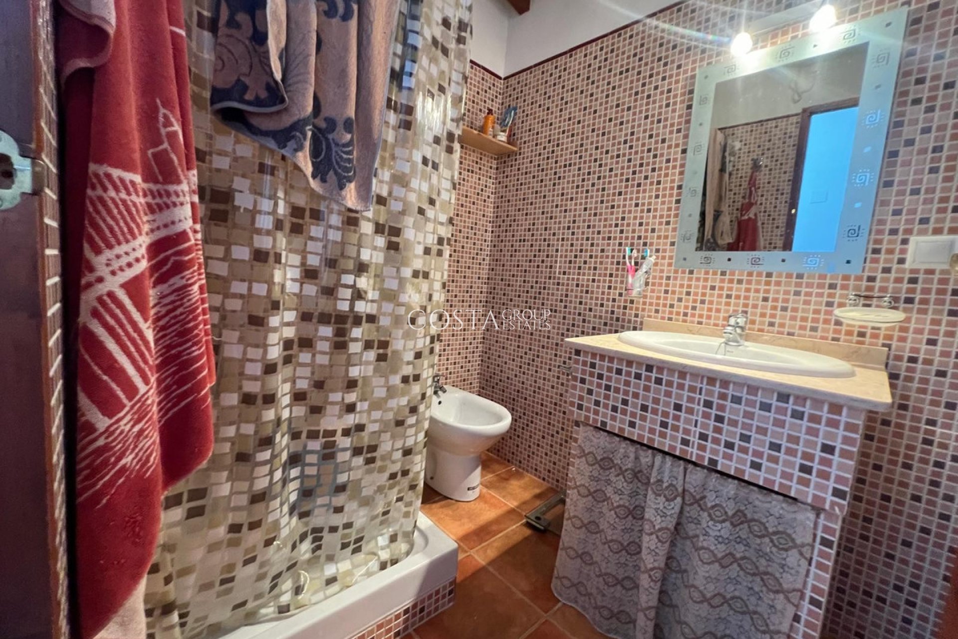 Resale - House -
Pinoso - Pinoso Centro