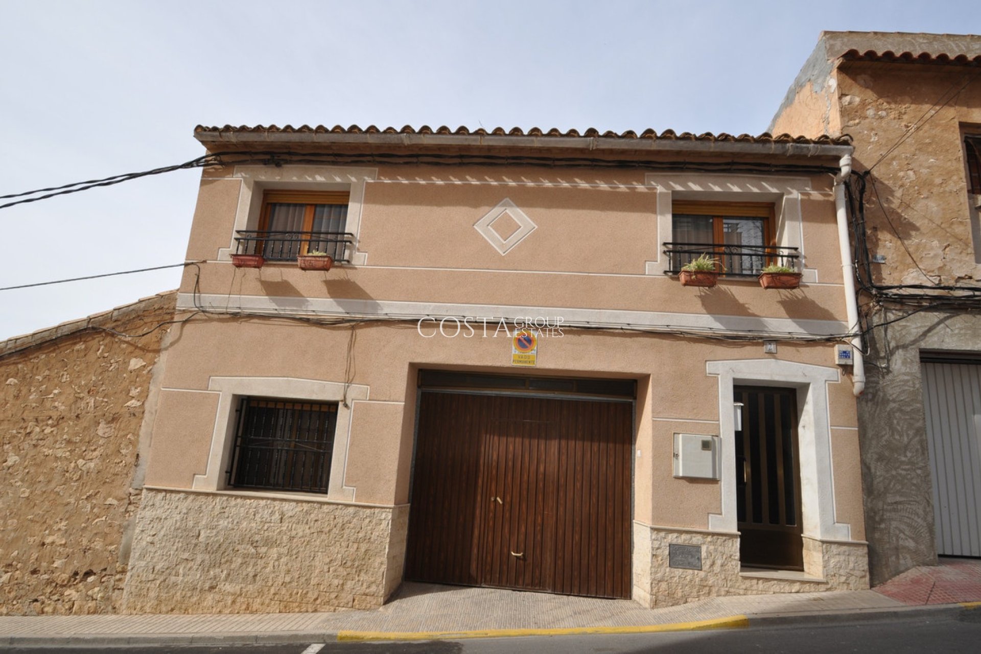 Resale - House -
Pinoso - Pinoso Centro