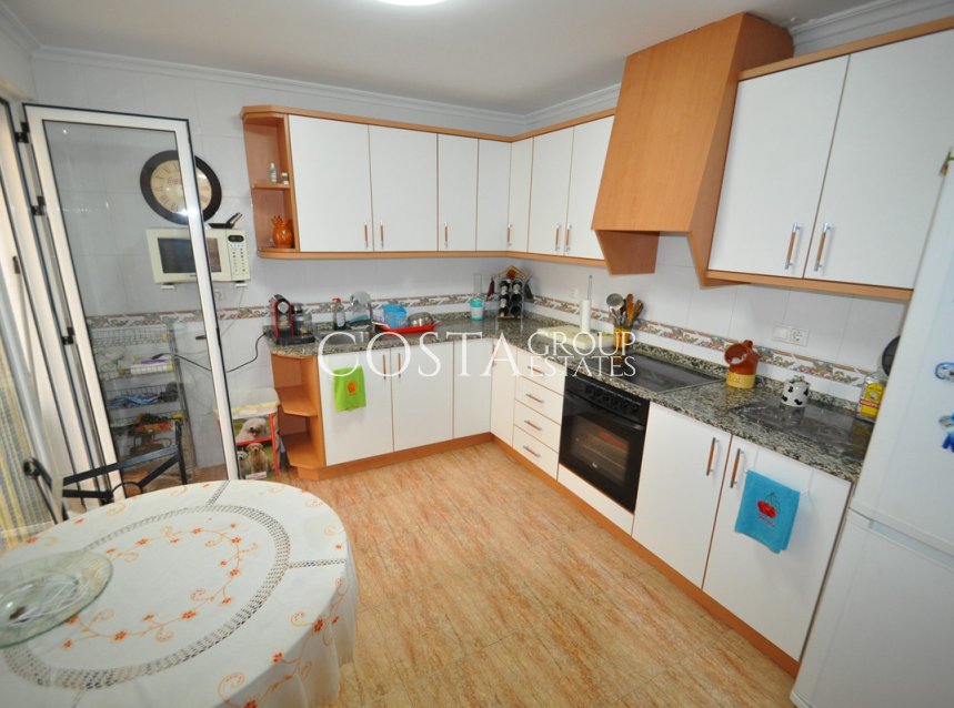 Resale - House -
Pinoso - Pinoso Centro