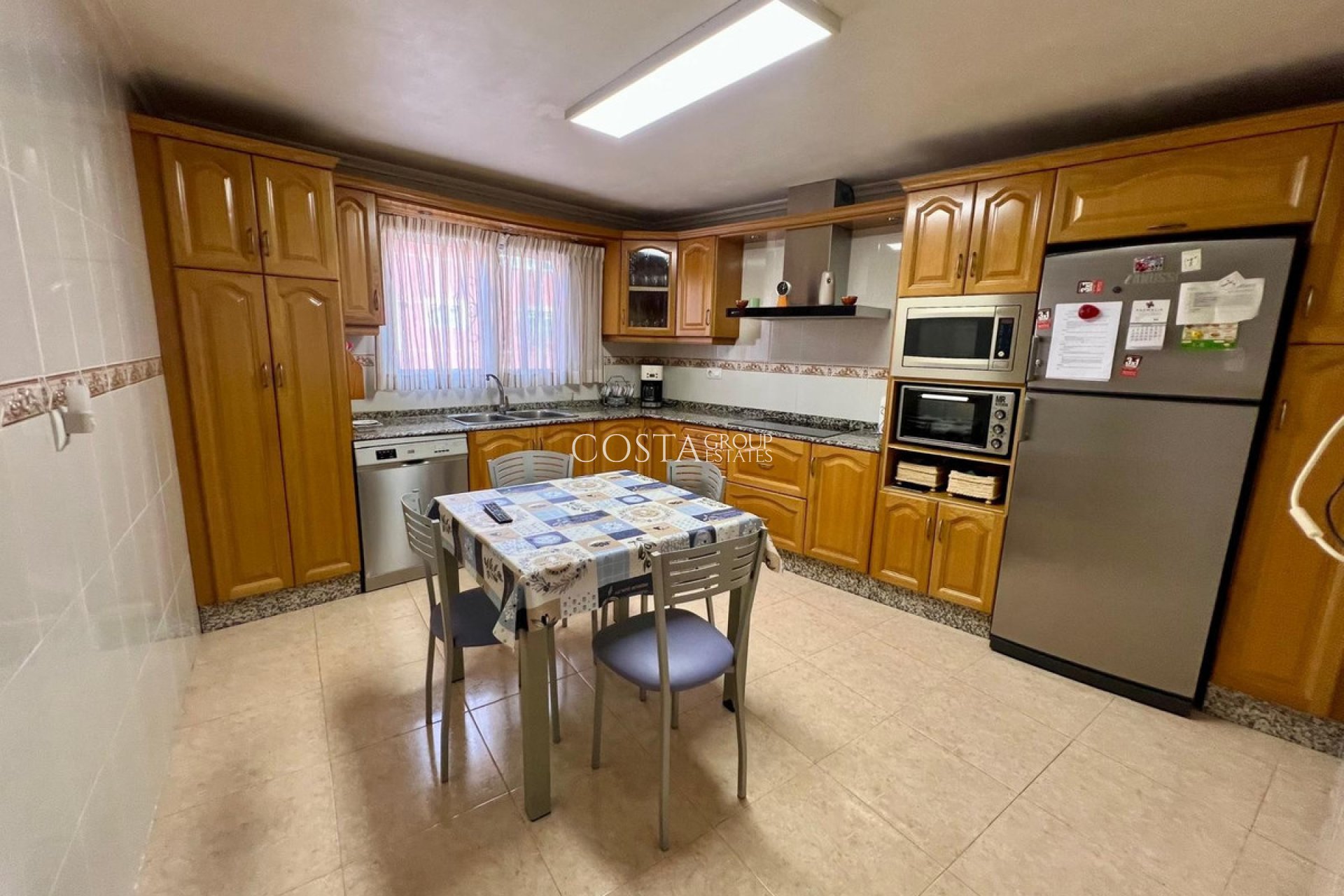 Resale - House -
Pinoso - Pinoso Centro