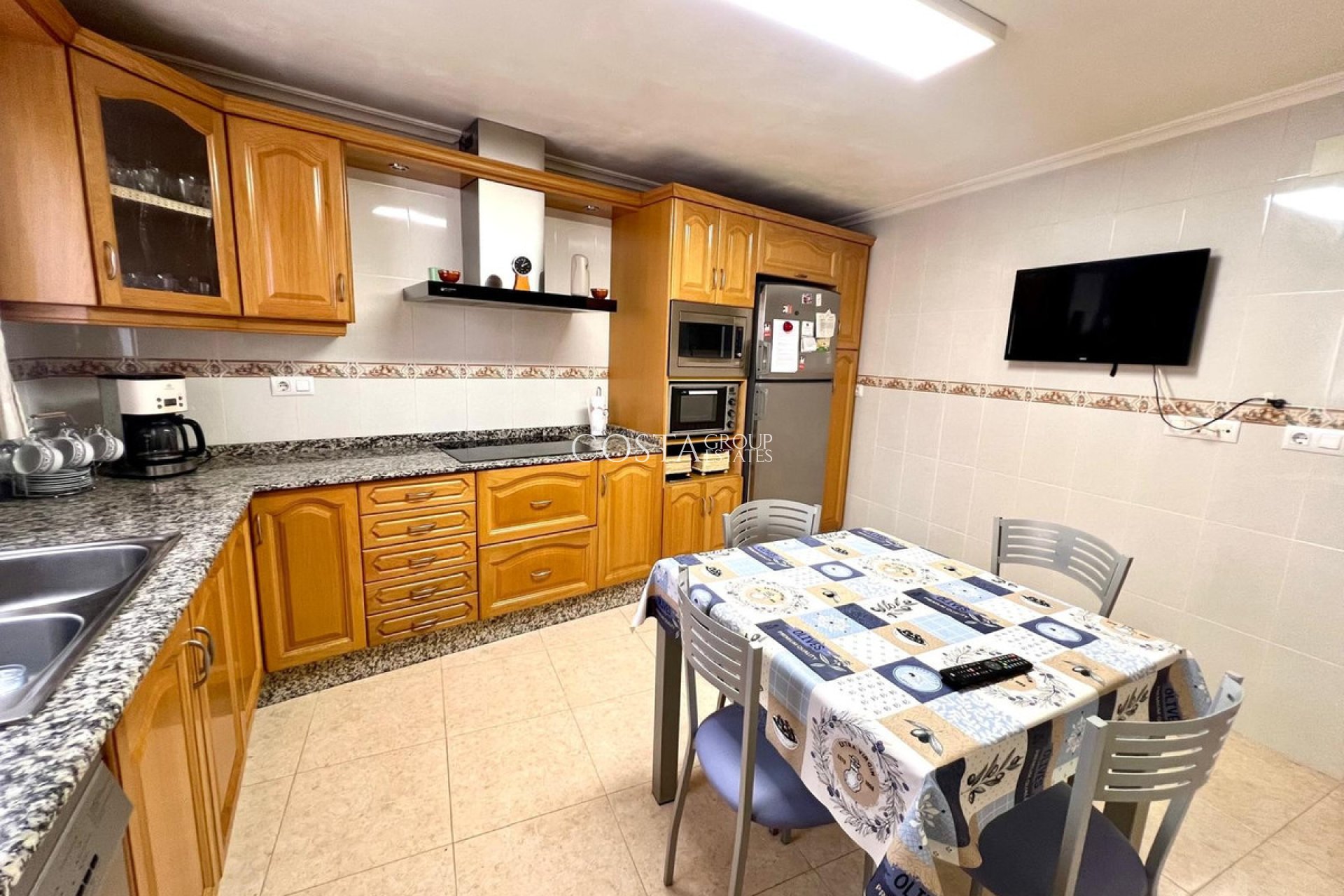 Resale - House -
Pinoso - Pinoso Centro