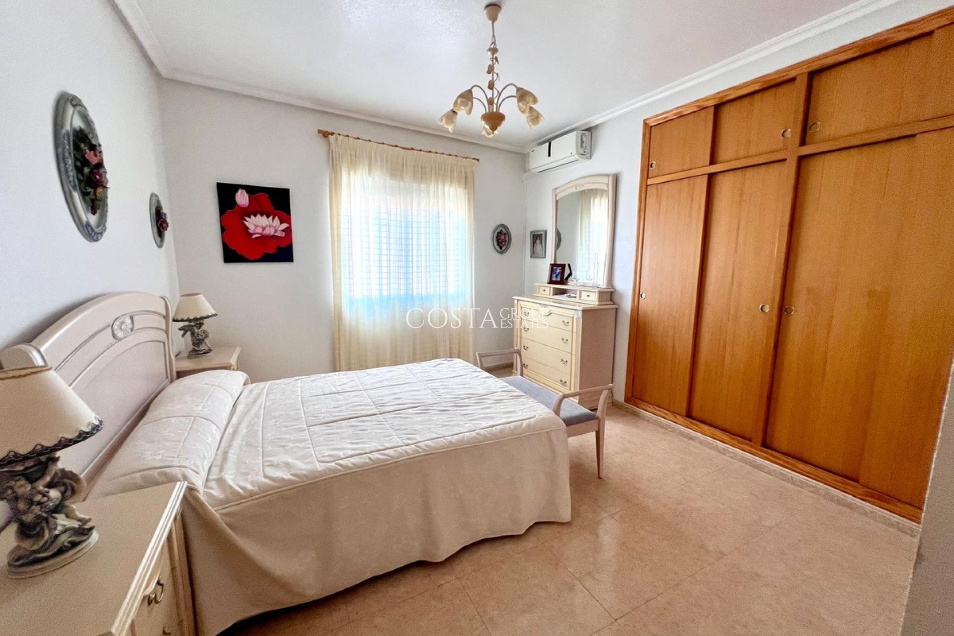 Resale - House -
Pinoso - Pinoso Centro