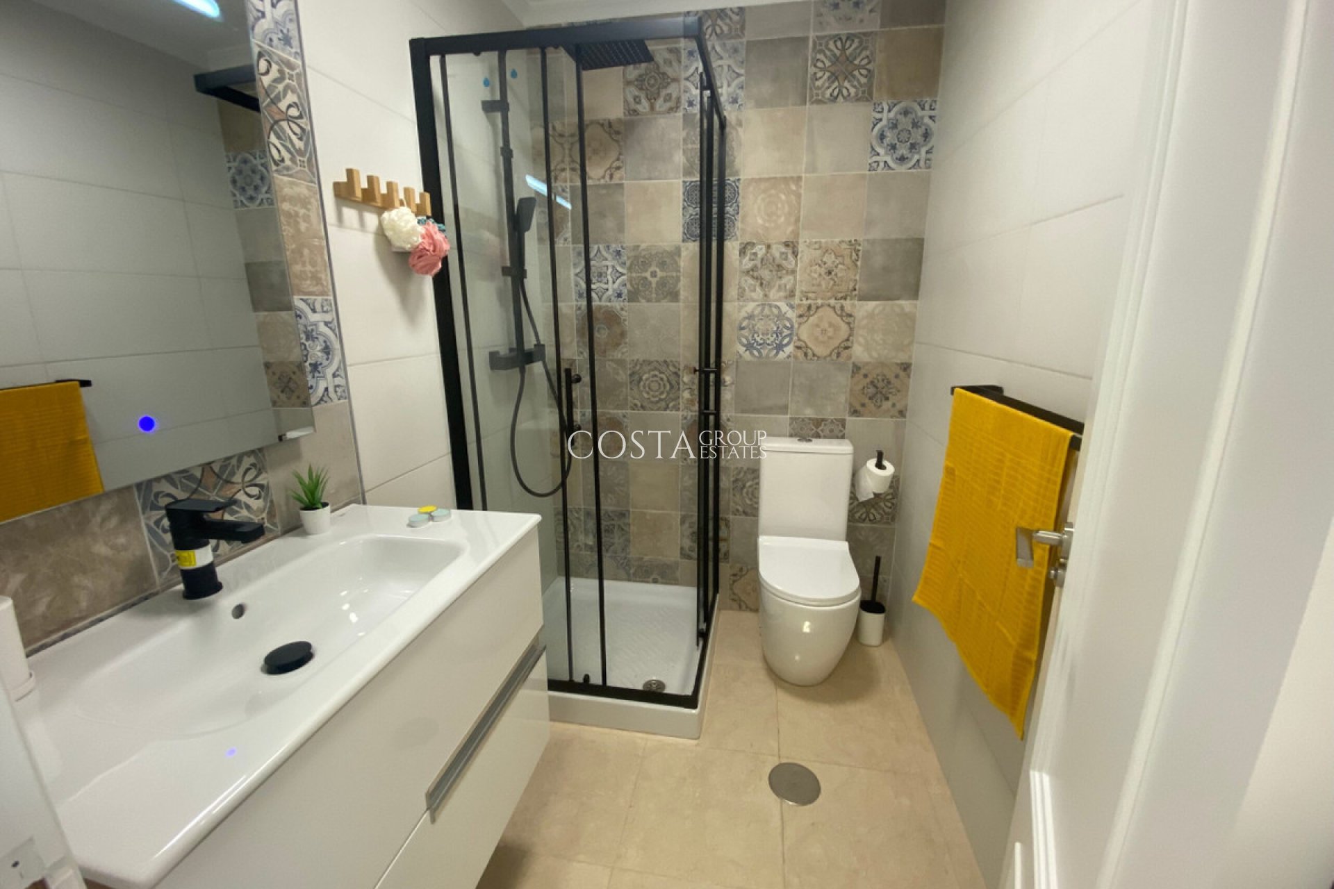 Resale - House -
San Miguel de Salinas - San Miguel de Salinas Centro