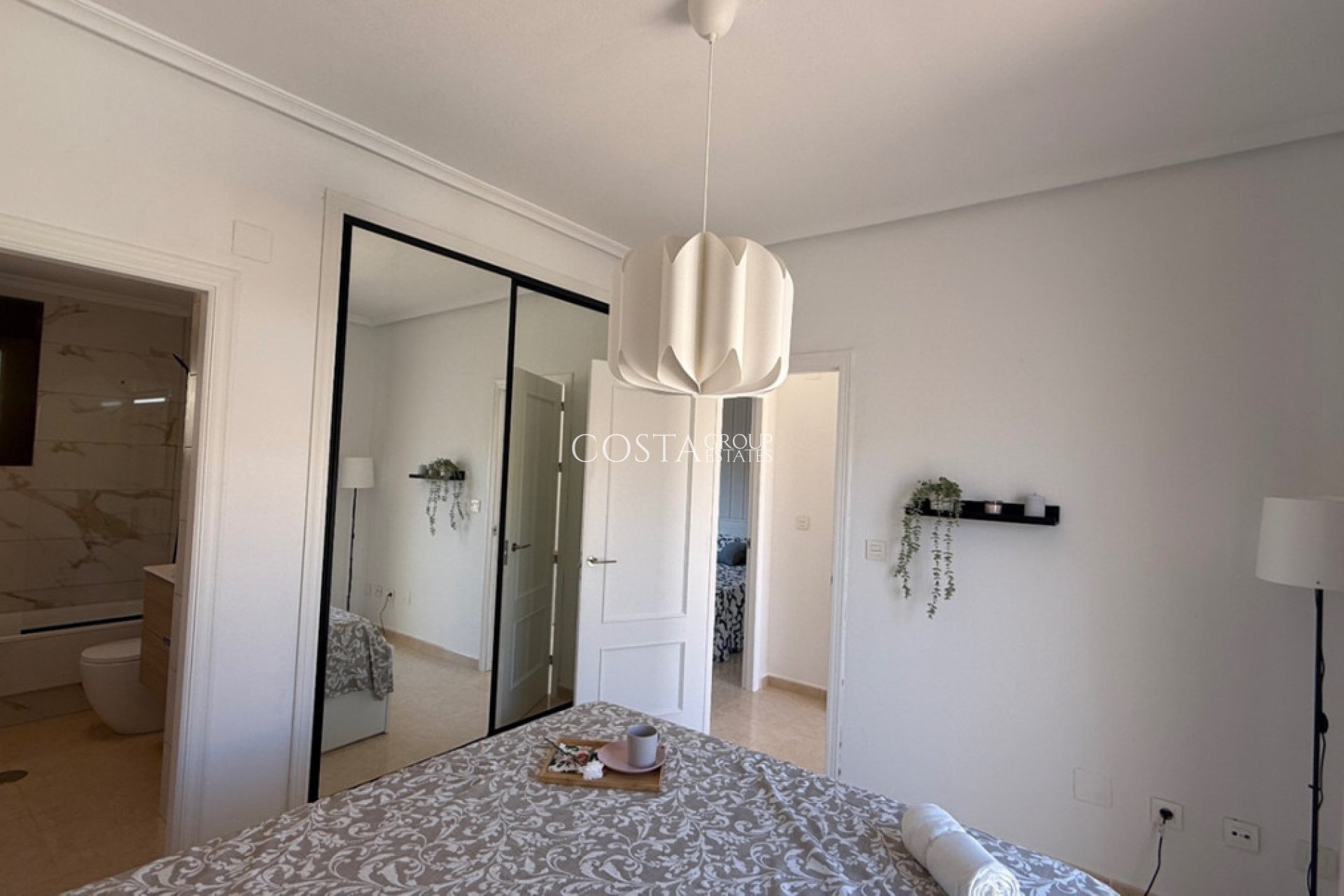 Resale - House -
San Miguel de Salinas - San Miguel de Salinas Centro