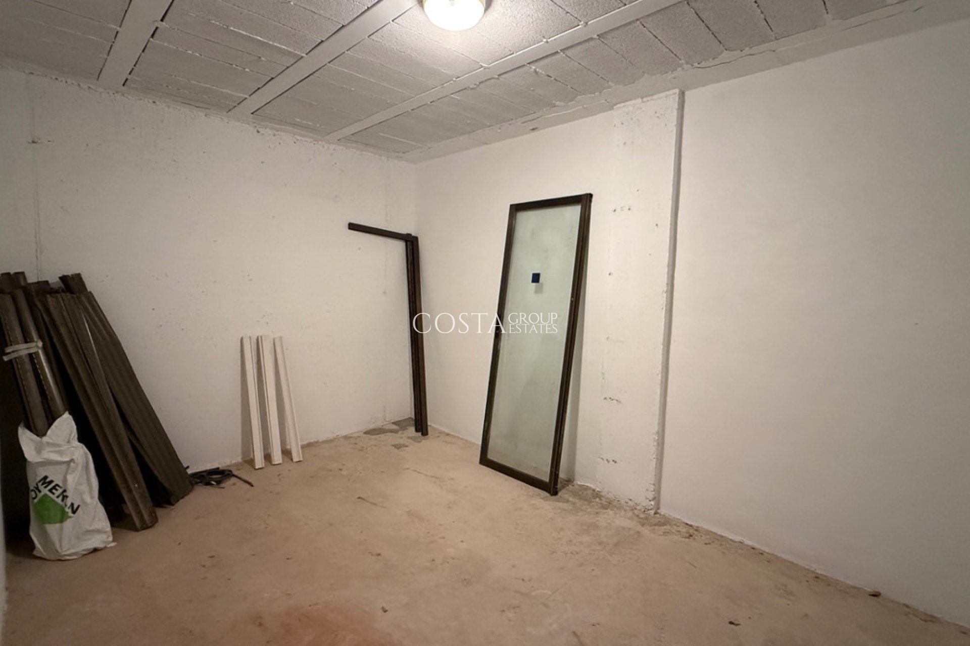 Resale - House -
San Miguel de Salinas - San Miguel de Salinas Centro