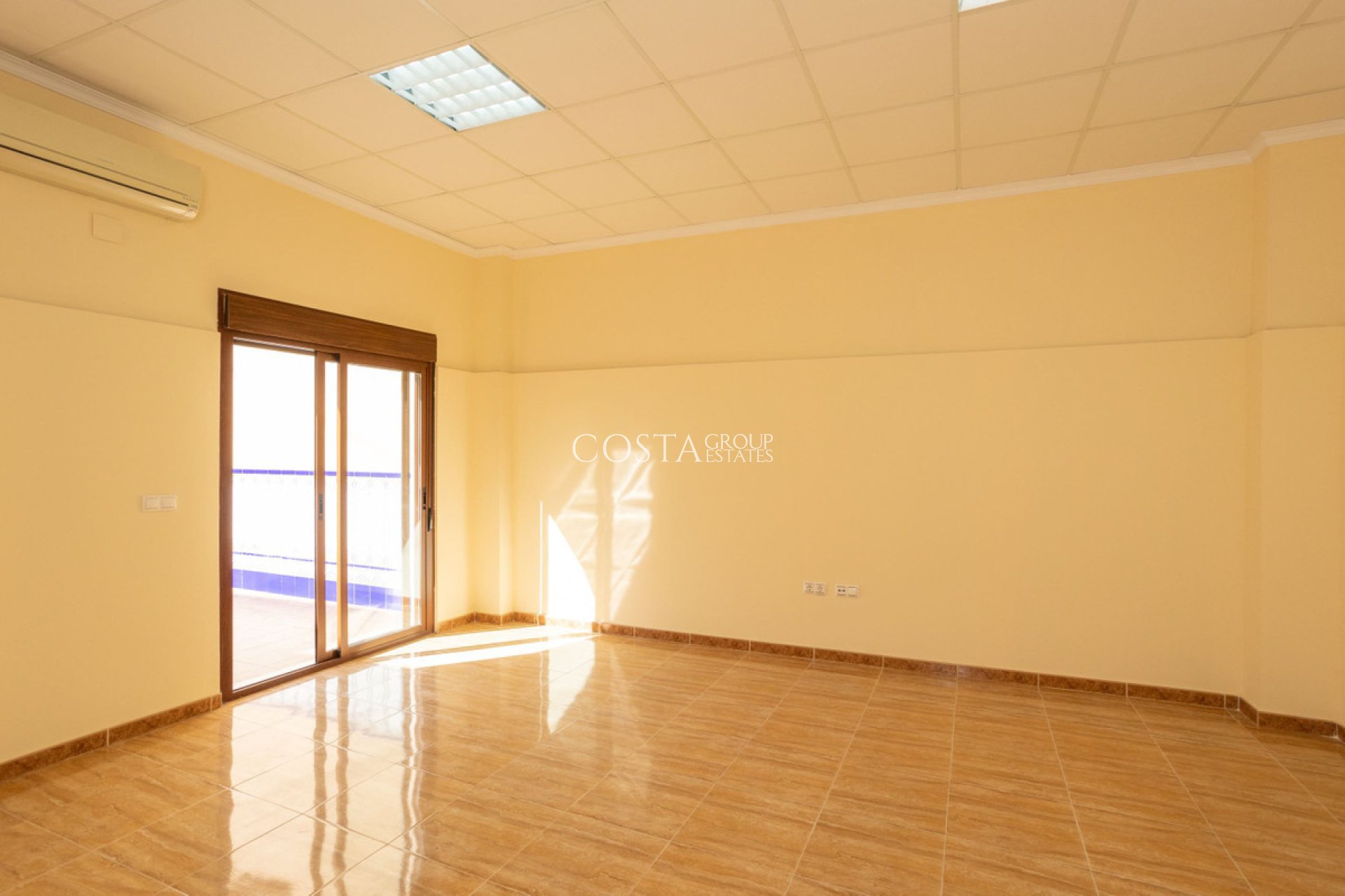 Resale - House -
San Miguel de Salinas - San Miguel de Salinas Centro