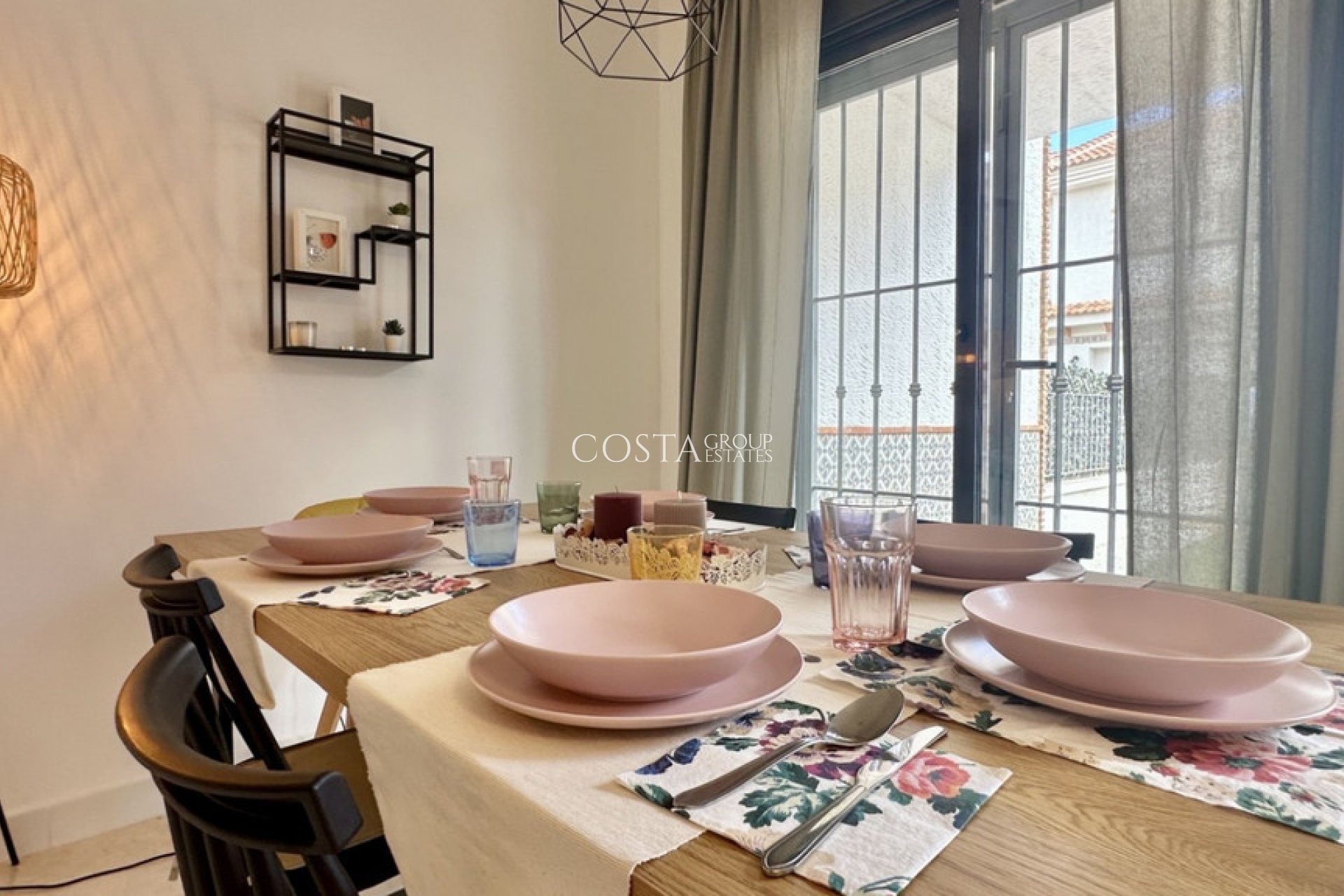 Resale - House -
San Miguel de Salinas - San Miguel de Salinas Centro