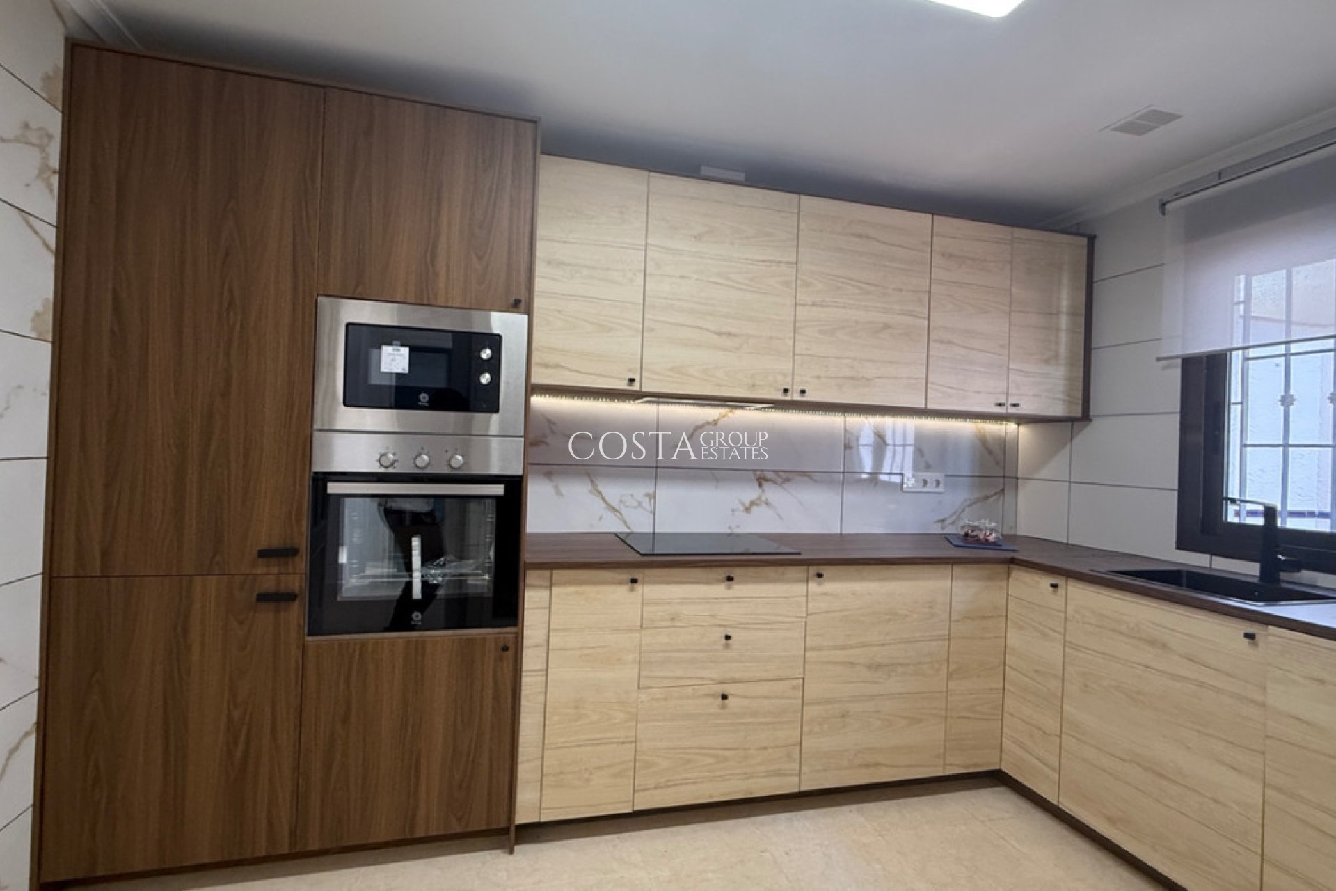 Resale - House -
San Miguel de Salinas - San Miguel de Salinas Centro