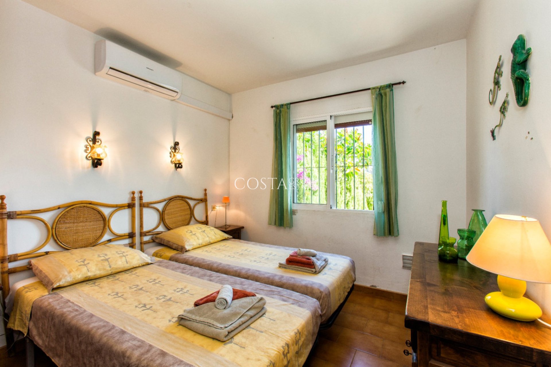 Resale - House -
Teulada - Moraira