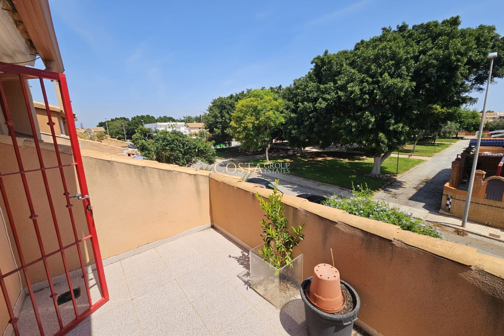 Resale - House -
Torre de la Horadada