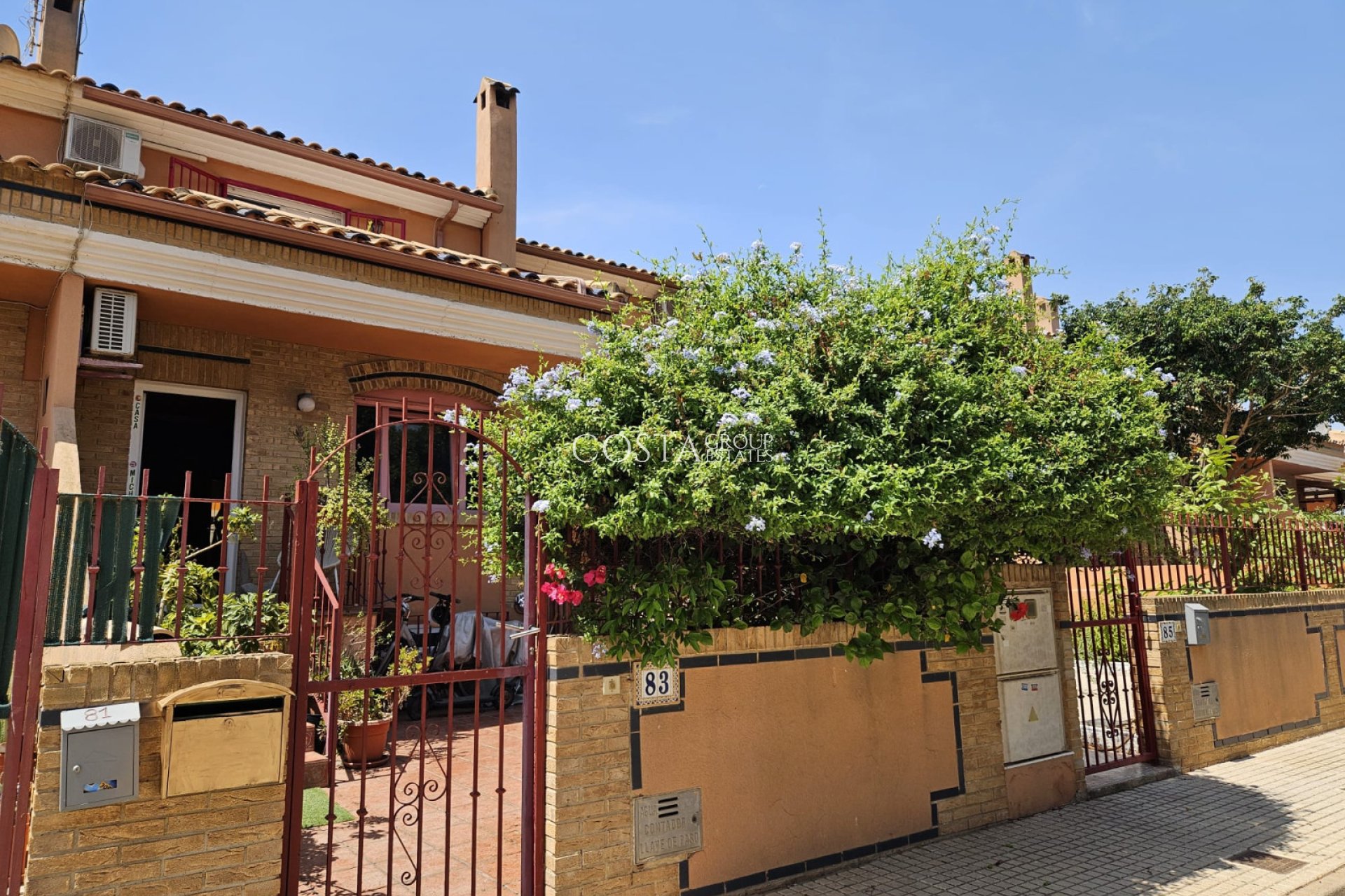 Resale - House -
Torre de la Horadada