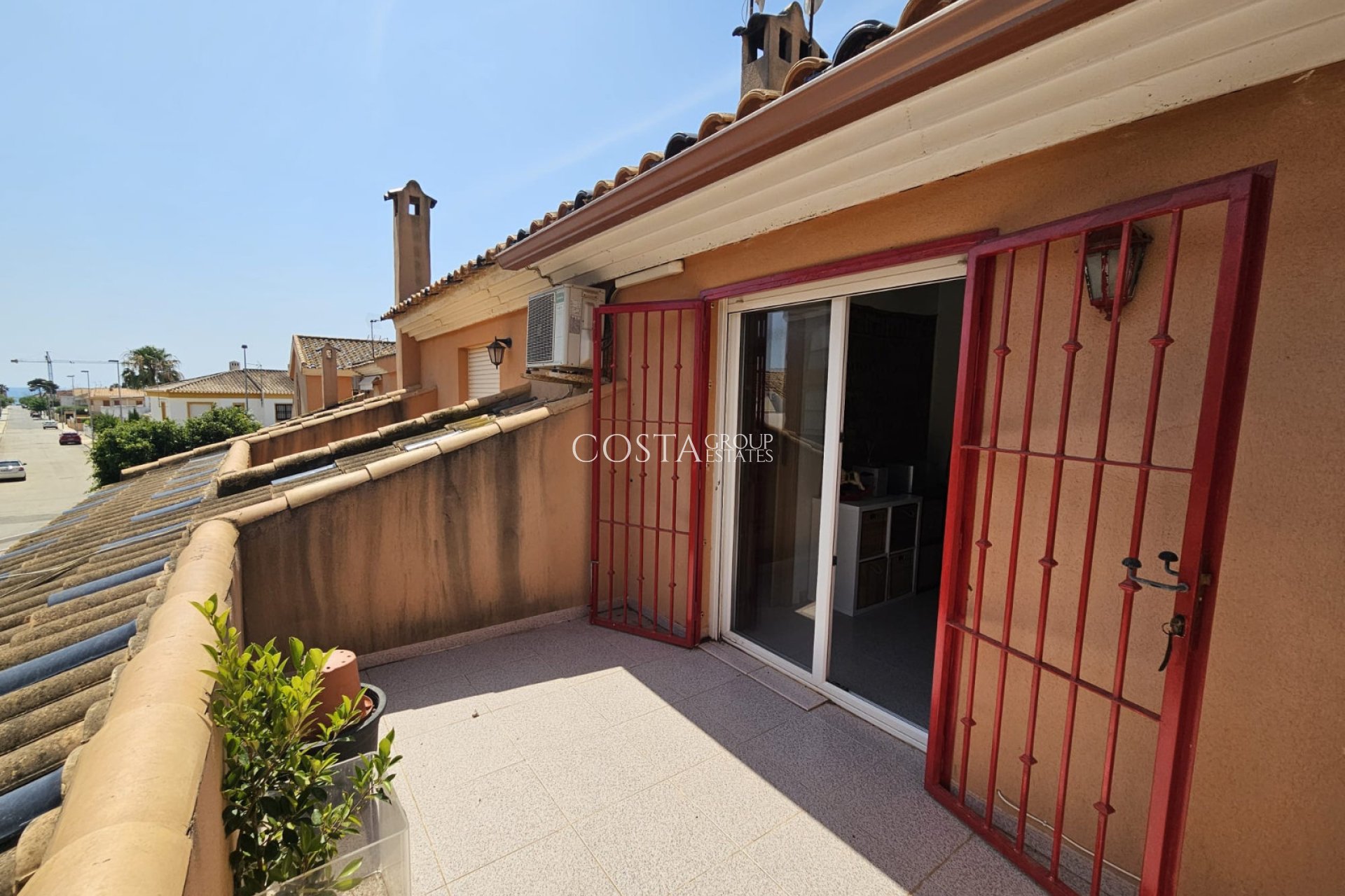 Resale - House -
Torre de la Horadada