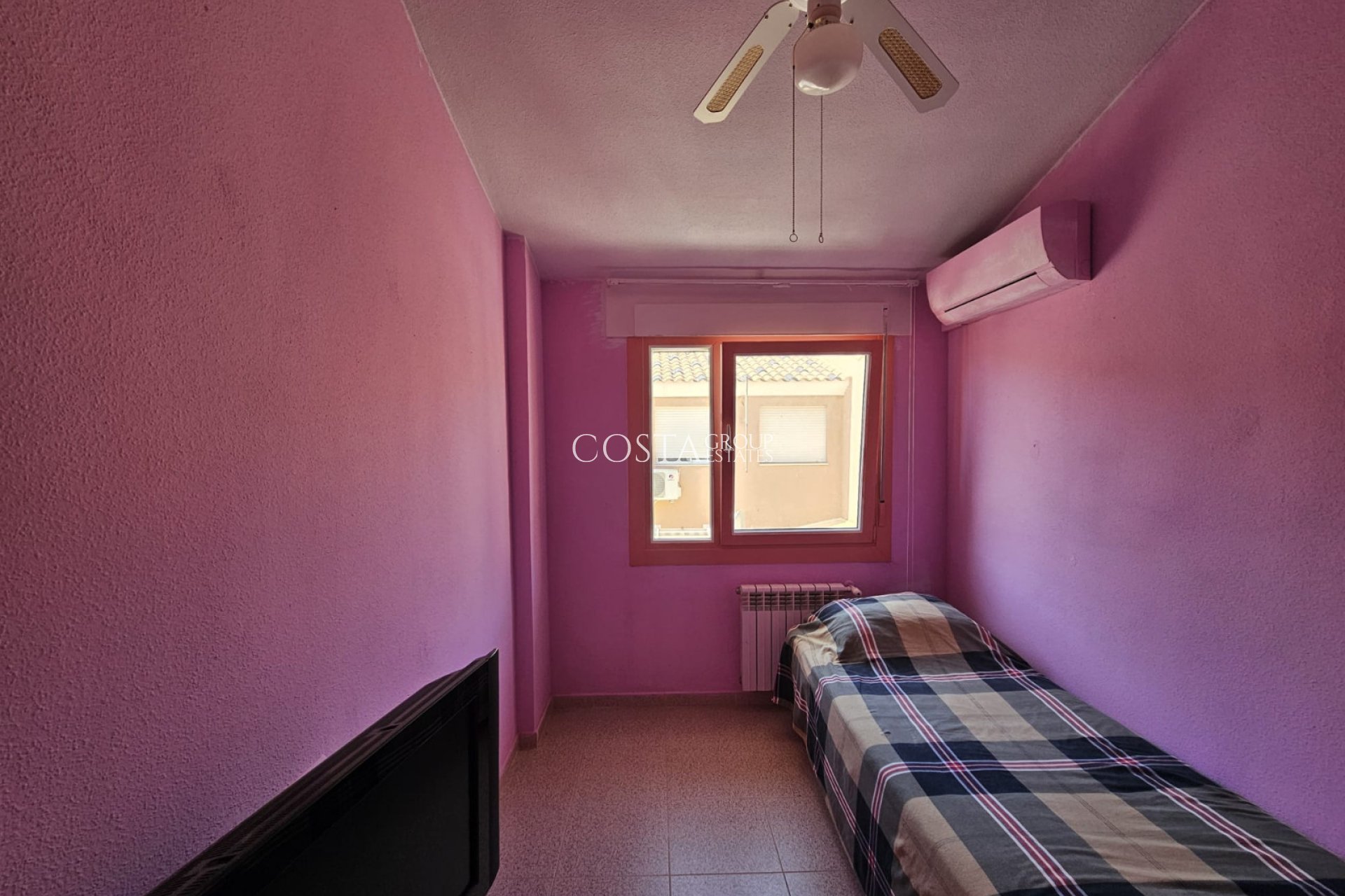 Resale - House -
Torre de la Horadada