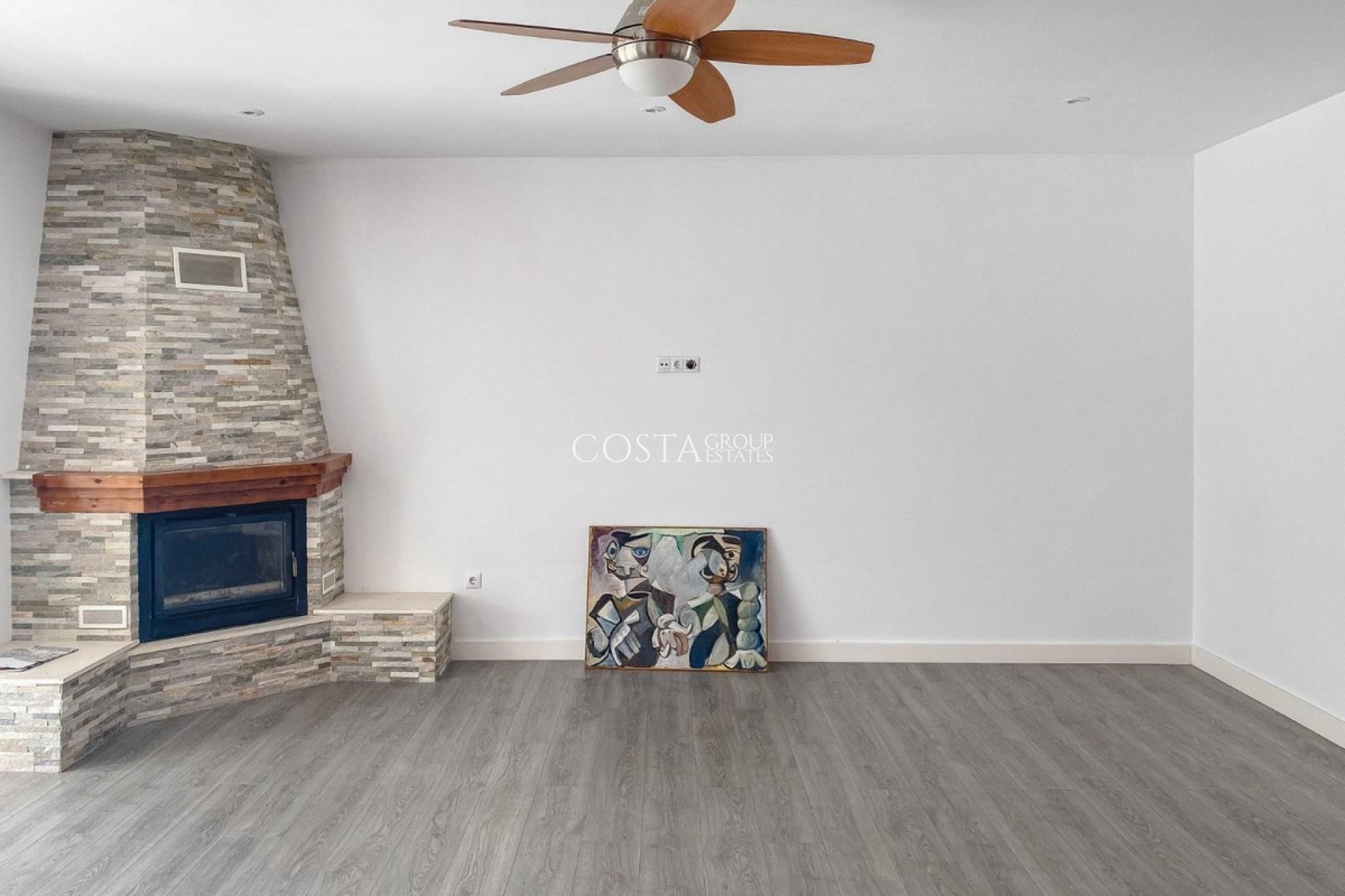 Resale - House -
Torrevieja - Aguas Nuevas