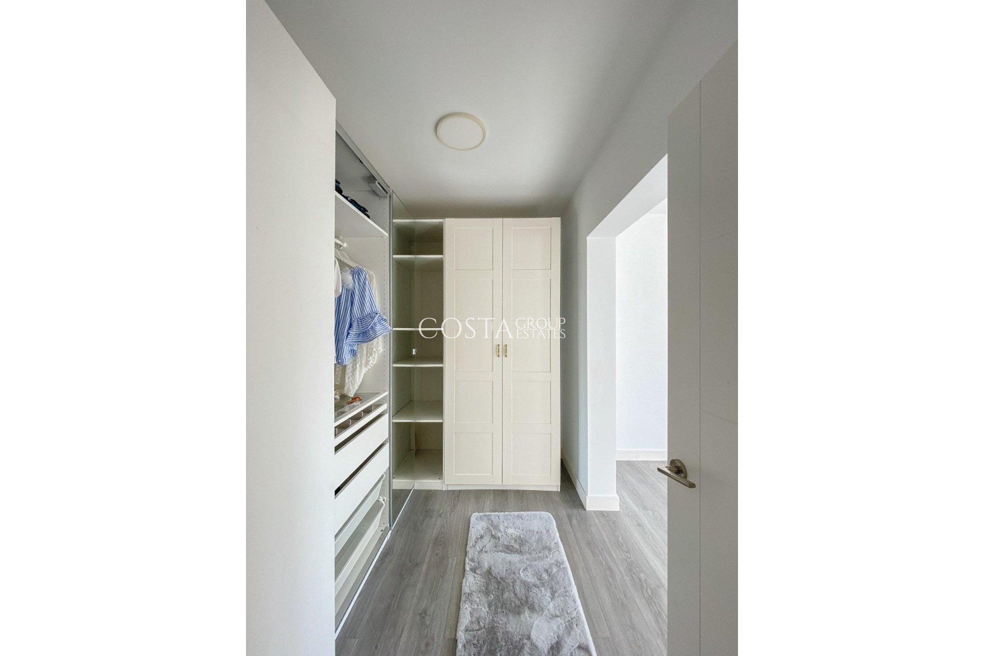 Resale - House -
Torrevieja - Aguas Nuevas