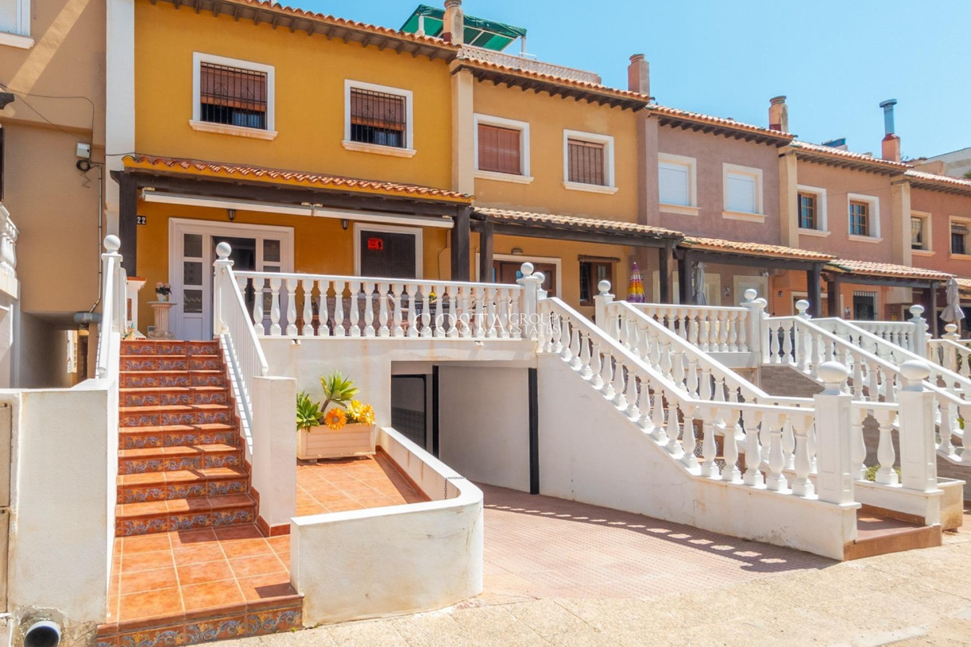 Resale - House -
Torrevieja - Cabo Cervera