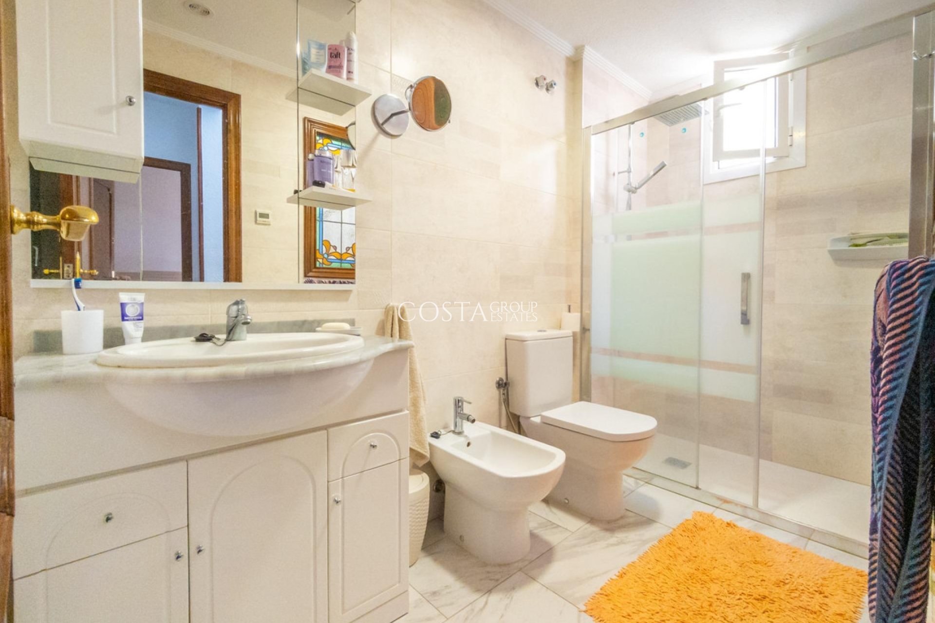 Resale - House -
Torrevieja - Cabo Cervera