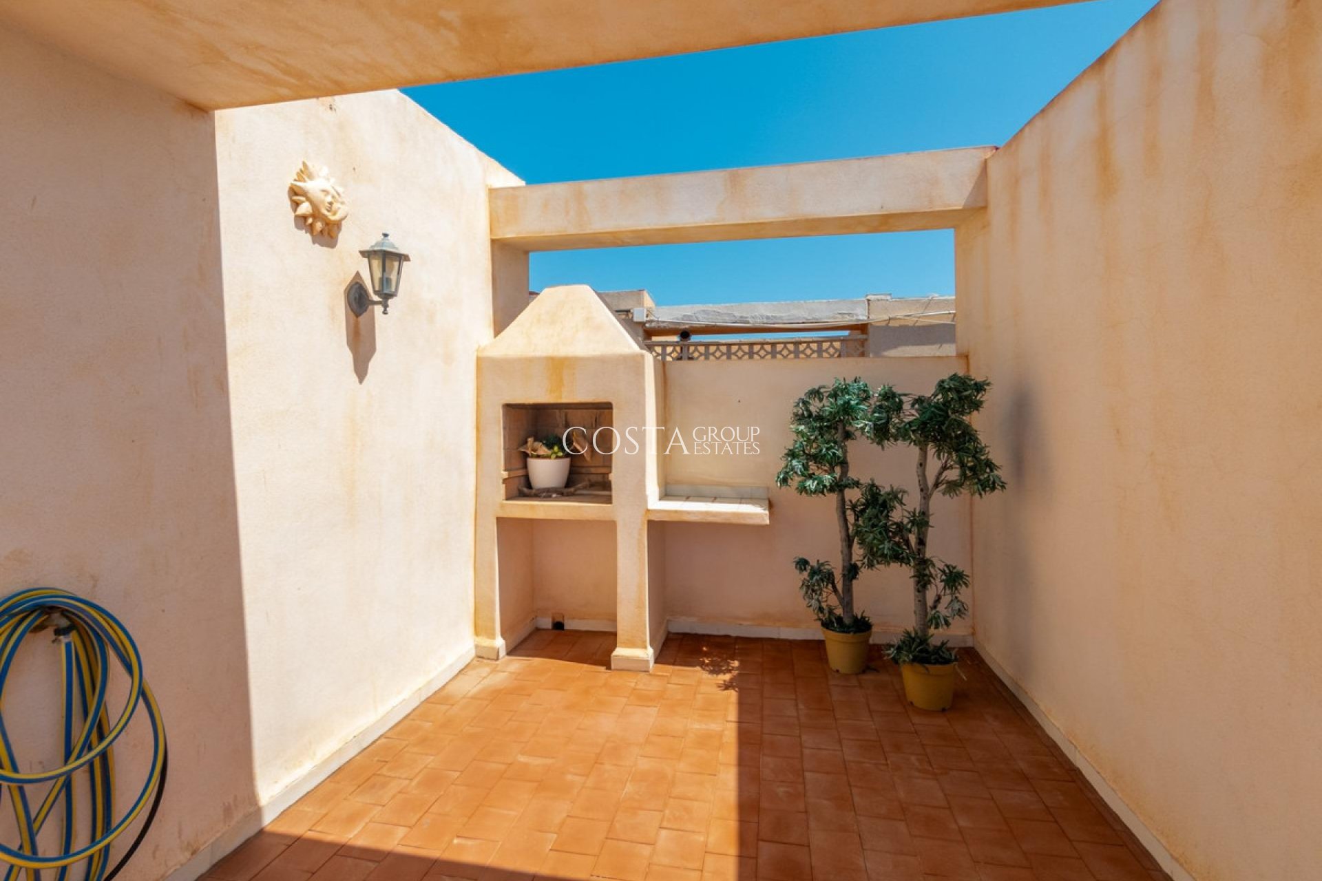 Resale - House -
Torrevieja - Cabo Cervera