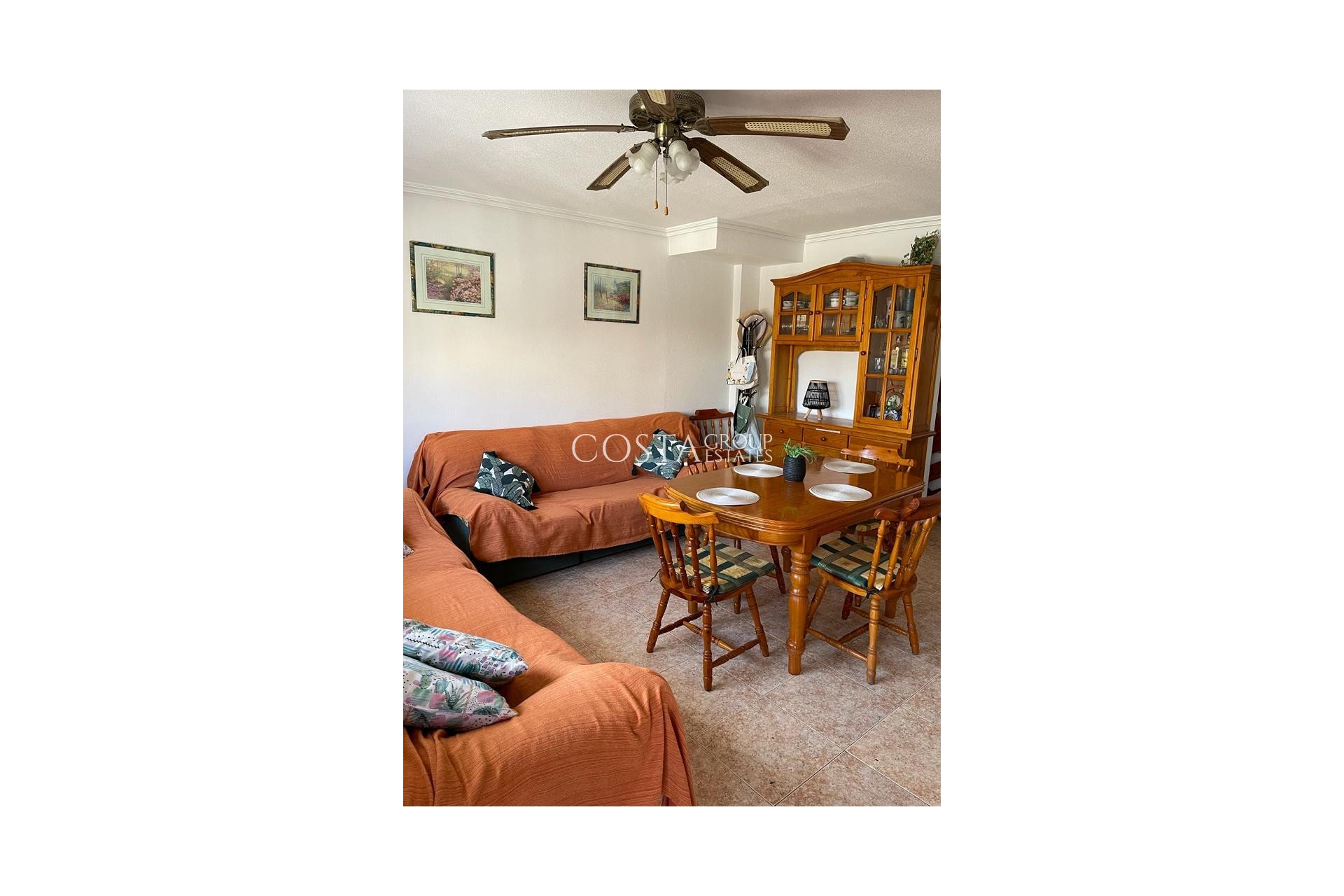 Resale - House -
Torrevieja - La Mata