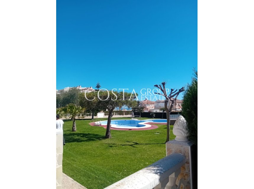 Resale - House -
Torrevieja - La Mata