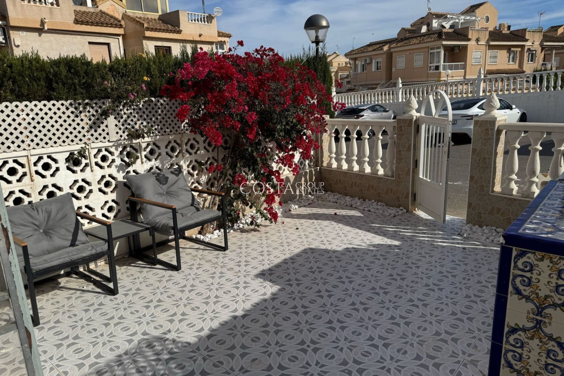 Resale - House -
Torrevieja - La Mata