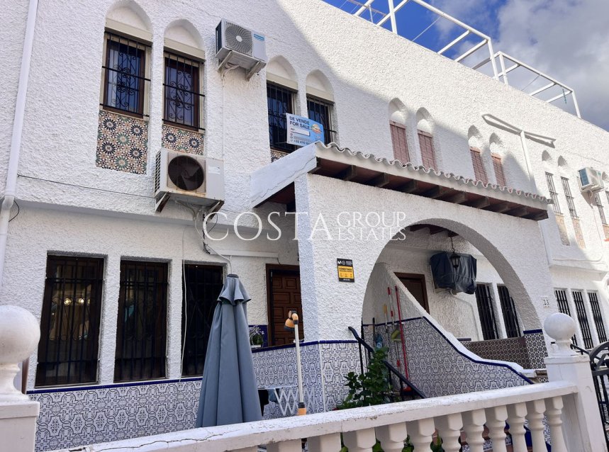 Resale - House -
Torrevieja - La Mata