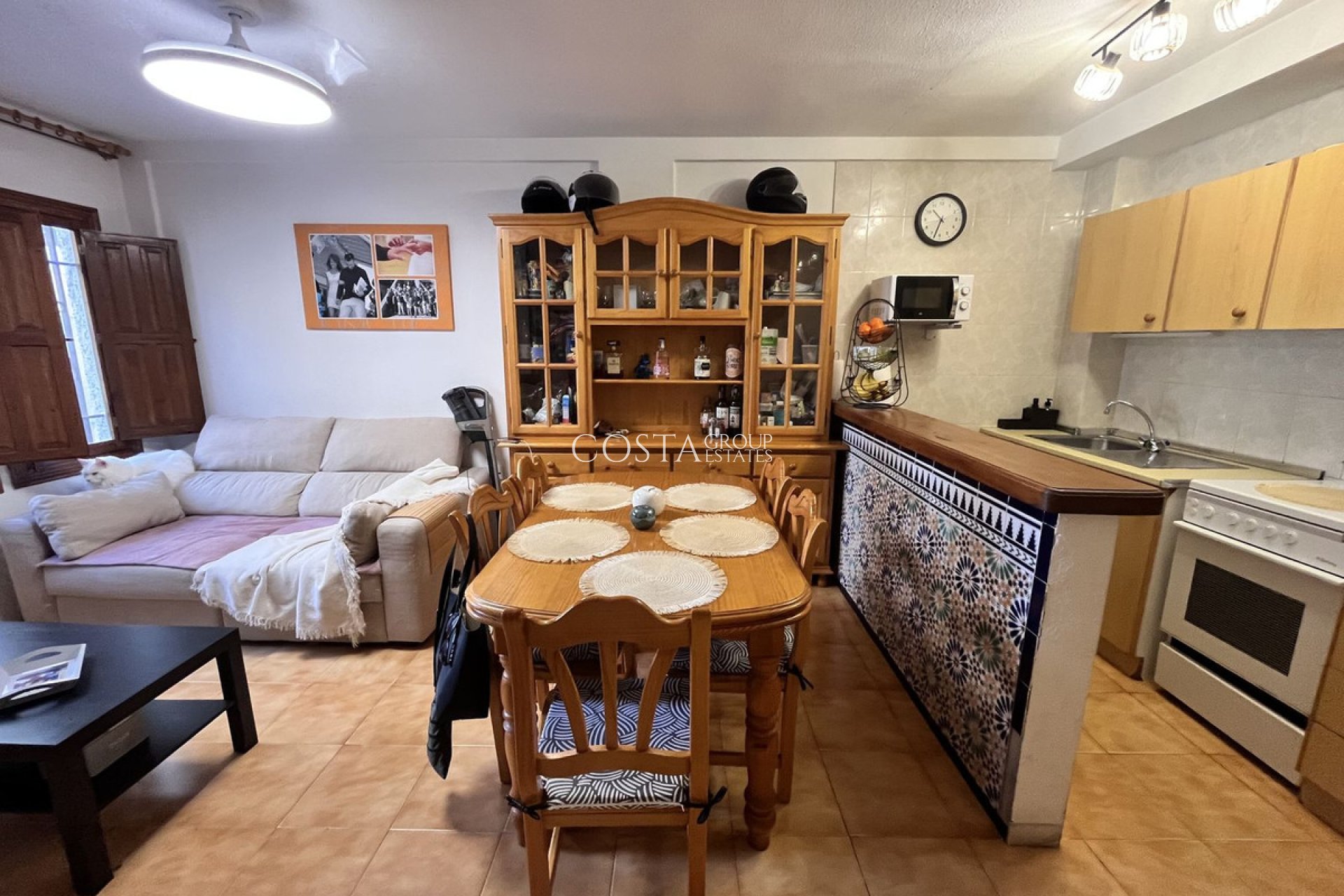 Resale - House -
Torrevieja - La Mata