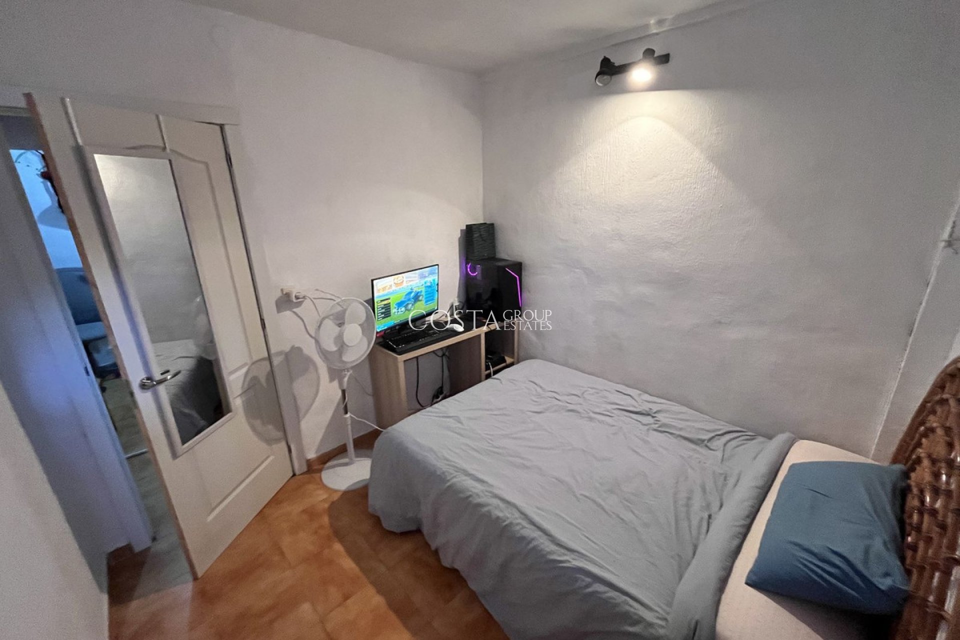 Resale - House -
Torrevieja - La Mata