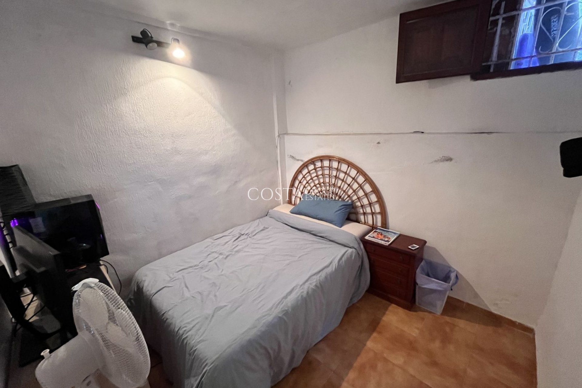 Resale - House -
Torrevieja - La Mata