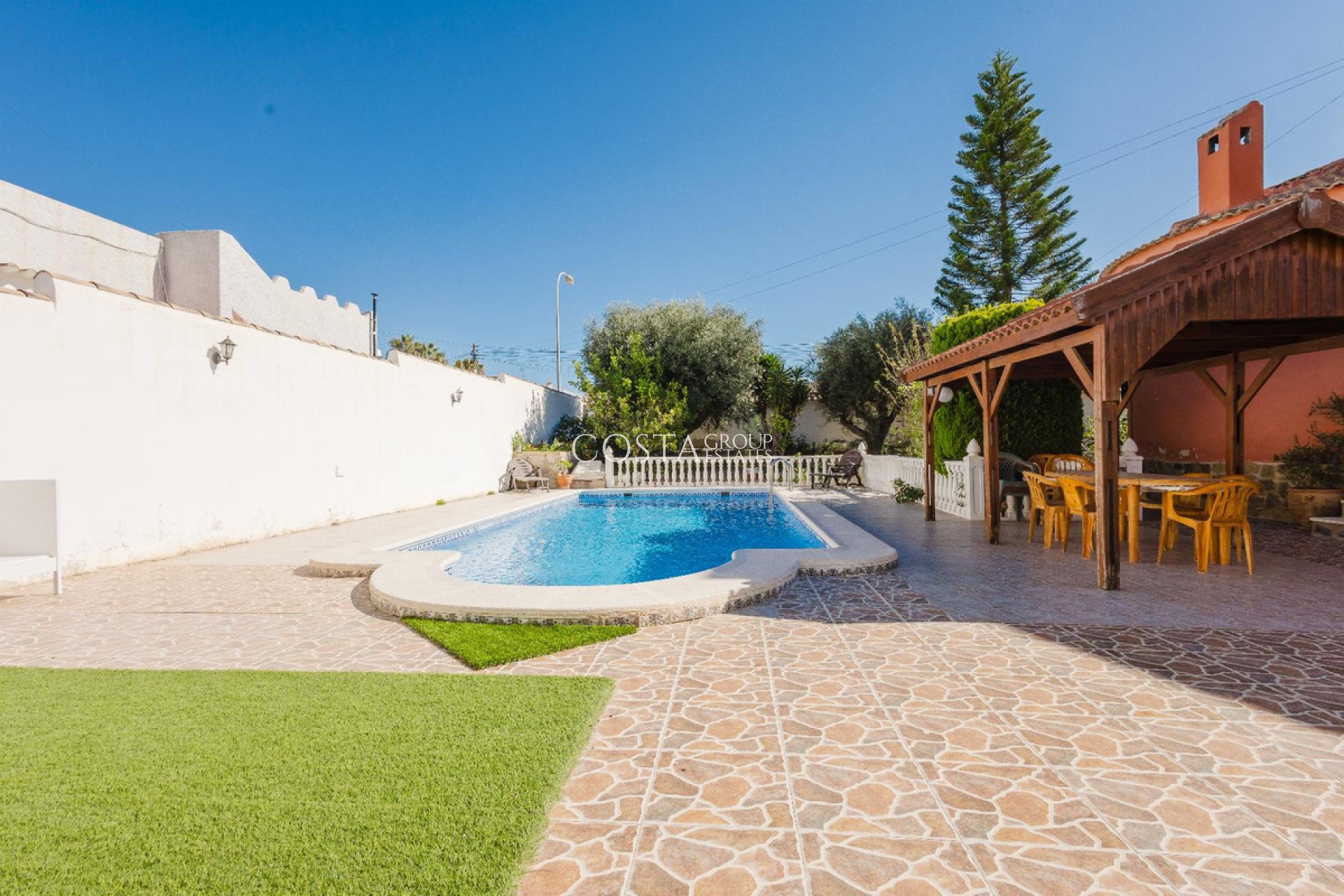 Resale - House -
Torrevieja - La Siesta