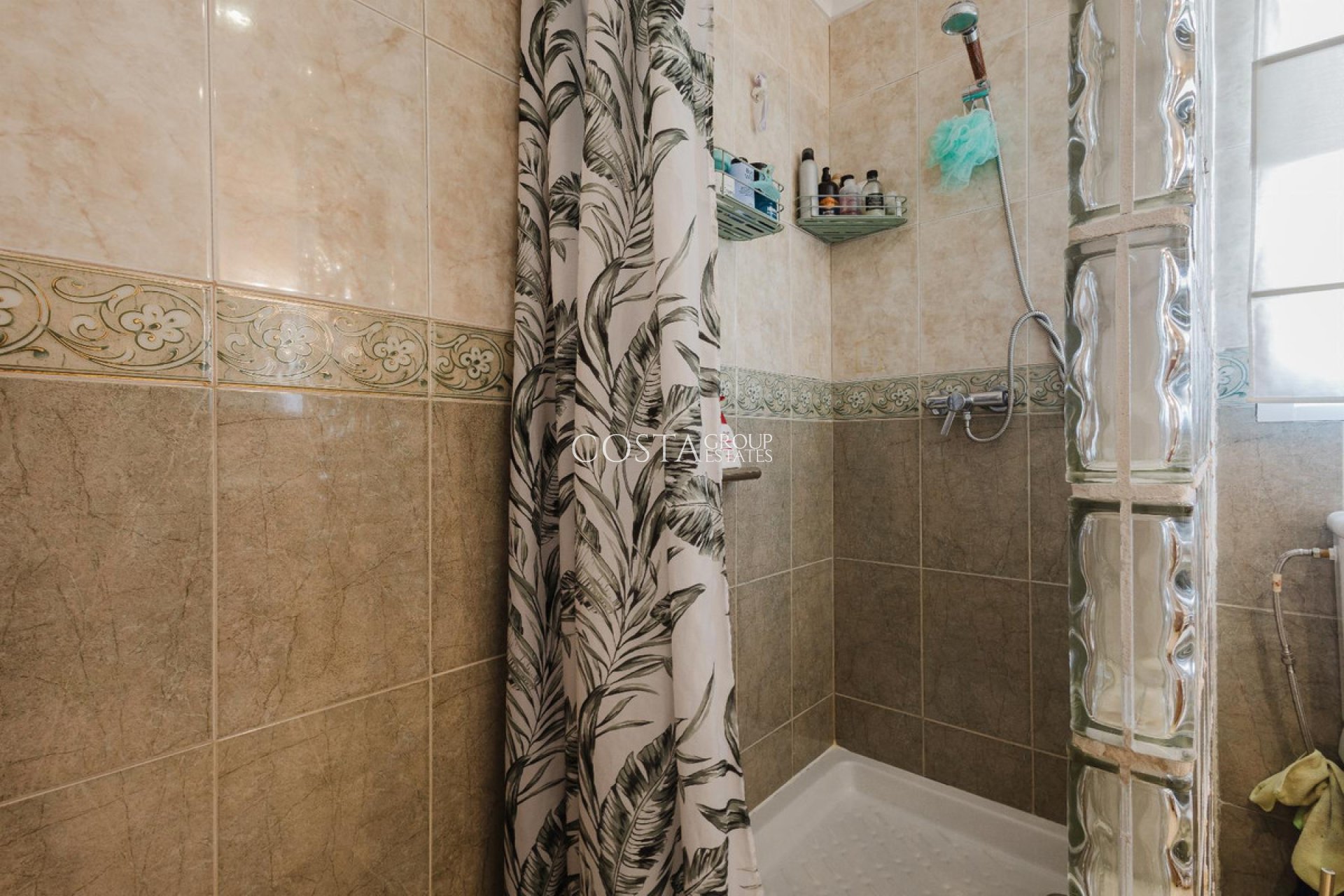 Resale - House -
Torrevieja - La Siesta