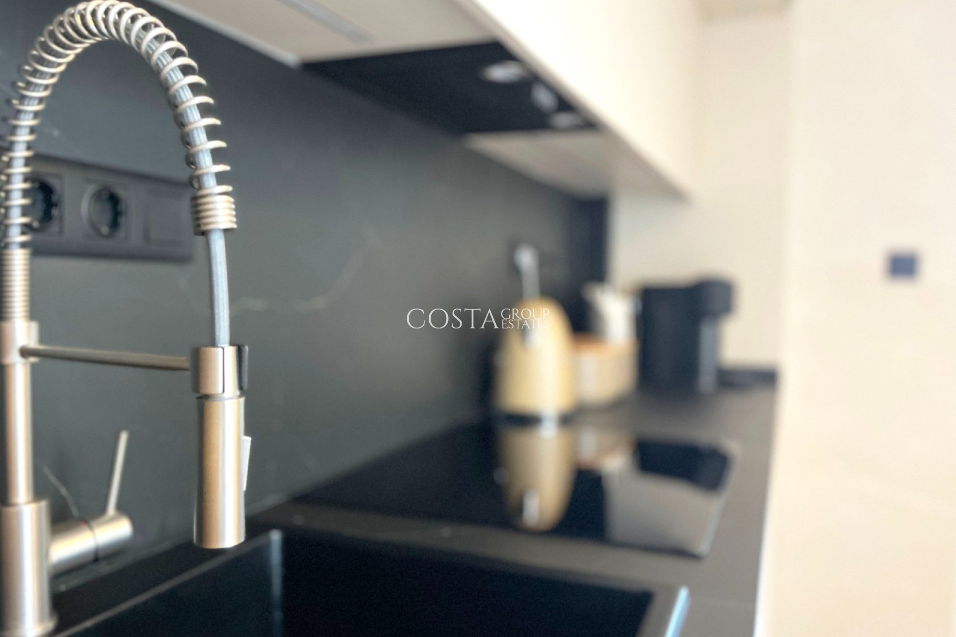 Resale - House -
Torrevieja - Los Balcones