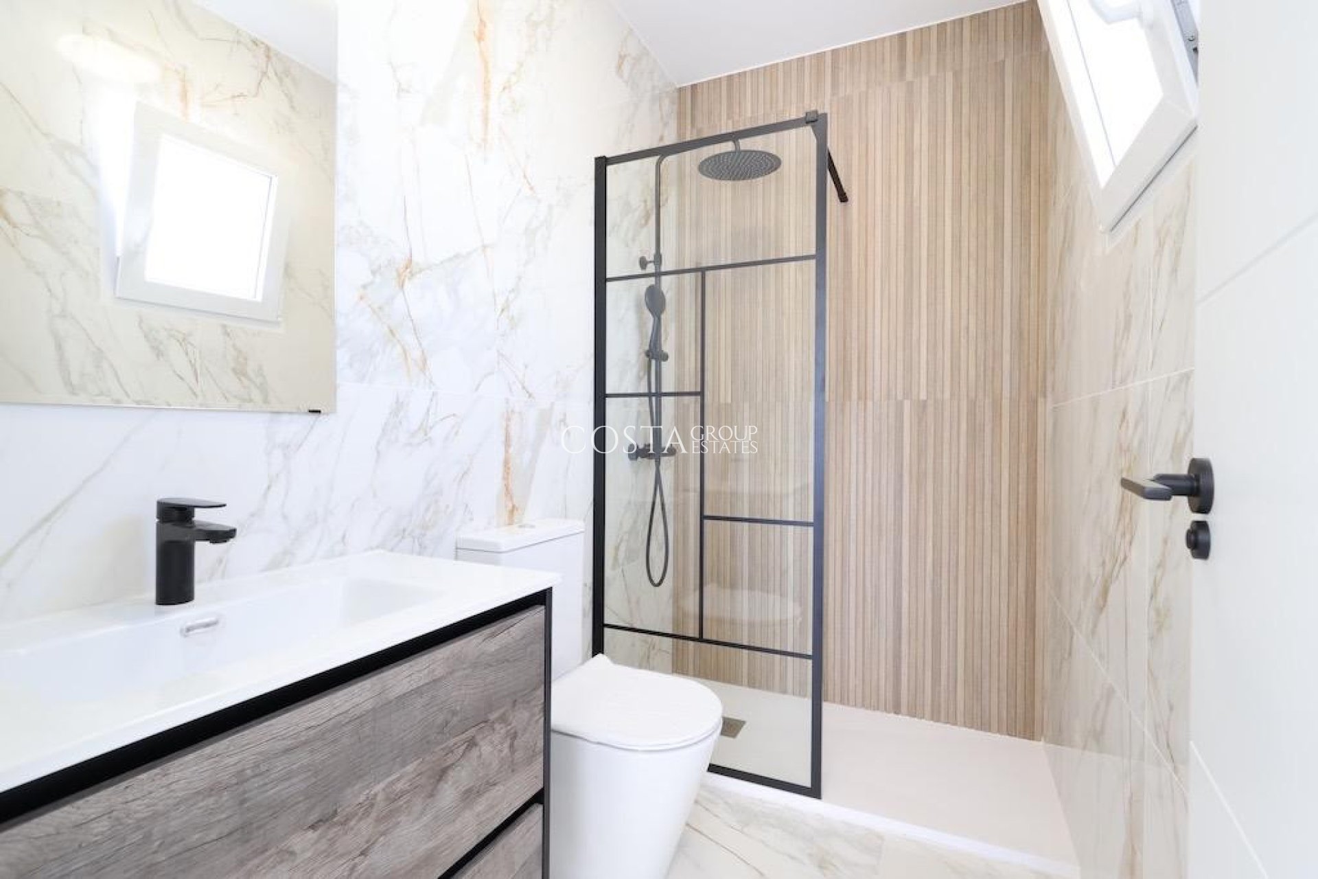 Resale - House -
Torrevieja - San Luis