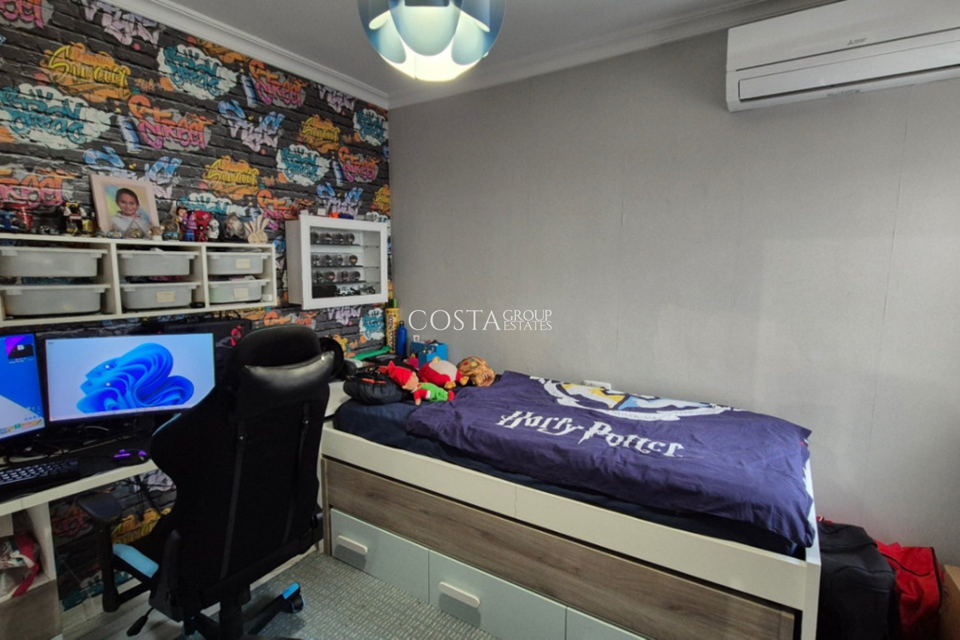 Resale - House -
Torrevieja - Torrevieja Centro