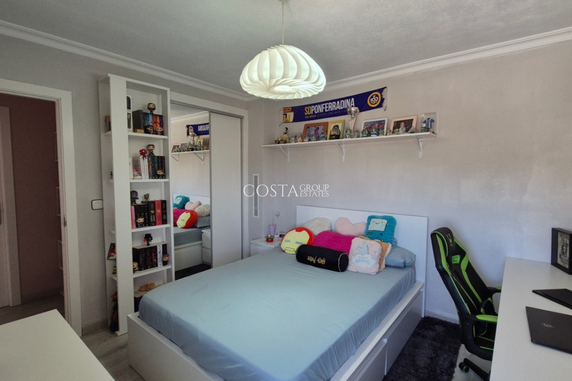 Resale - House -
Torrevieja - Torrevieja Centro