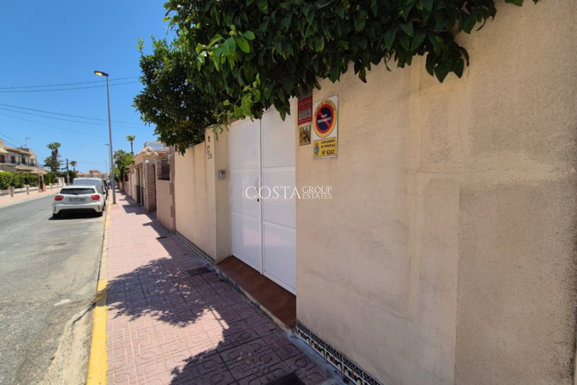 Resale - House -
Torrevieja - Torrevieja Centro