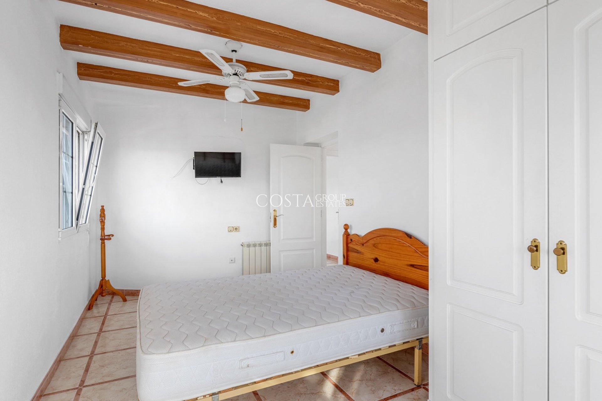 Resale - House -
Torrevieja - Torrevieja Centro