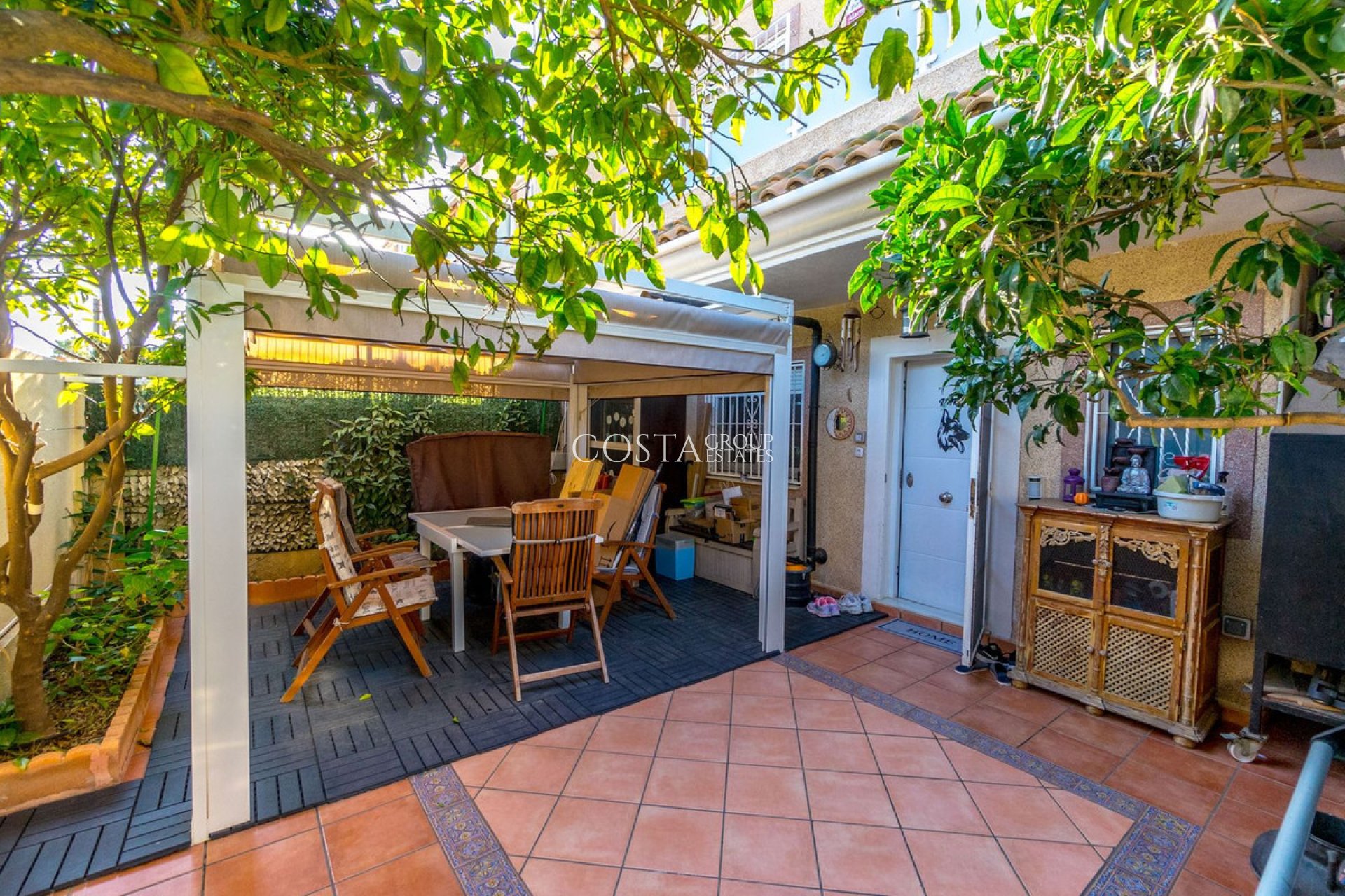 Resale - House -
Torrevieja - Torrevieja Centro