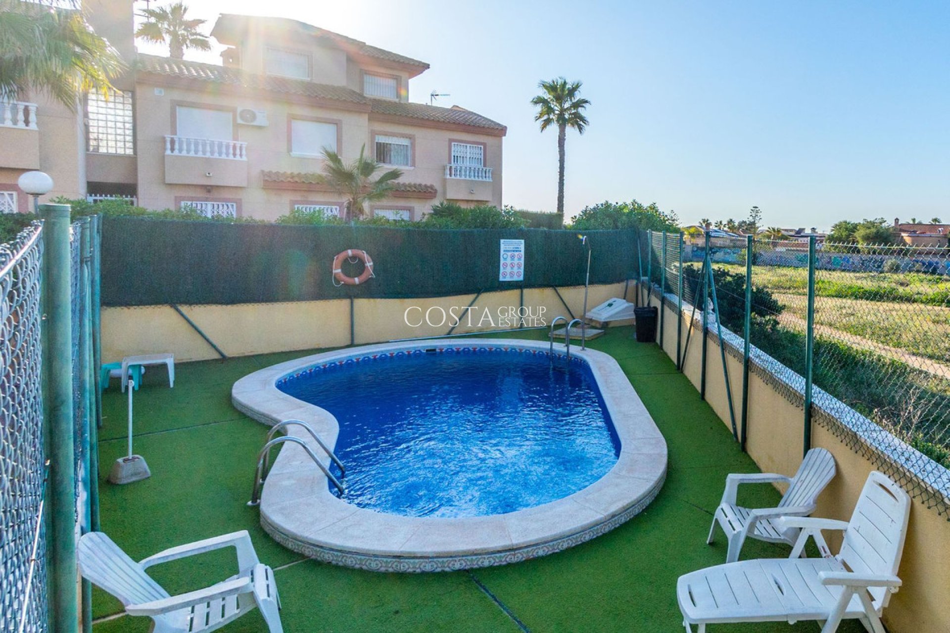 Resale - House -
Torrevieja - Torrevieja Centro