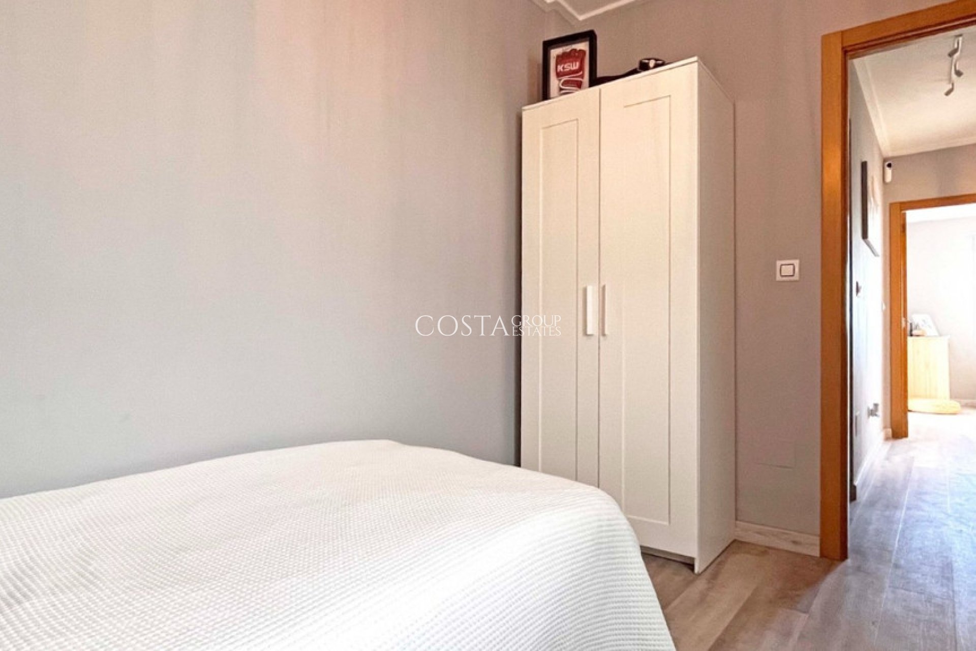 Resale - House -
Torrevieja - Torrevieja Centro