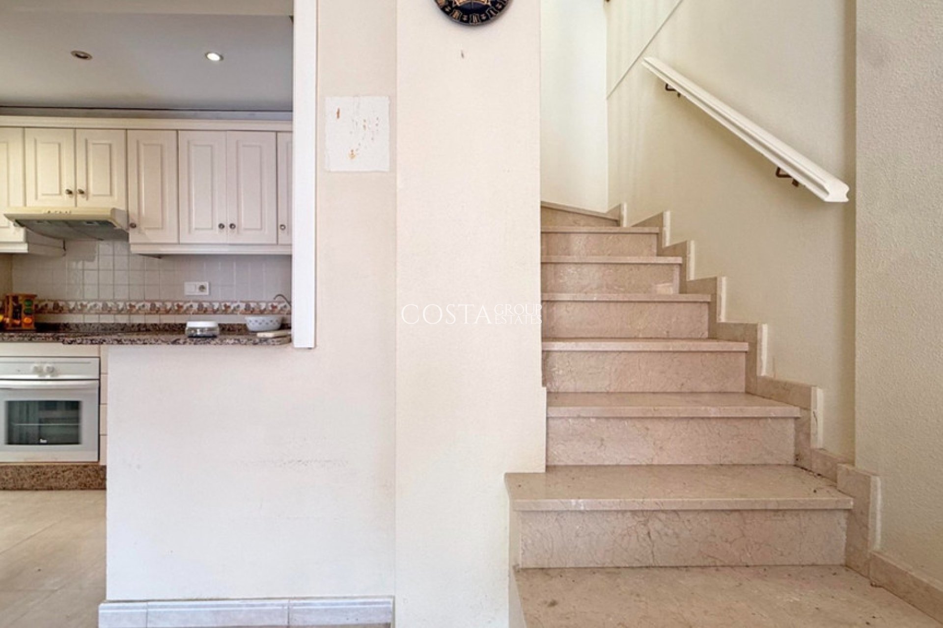 Resale - House -
Torrevieja - Torrevieja Centro