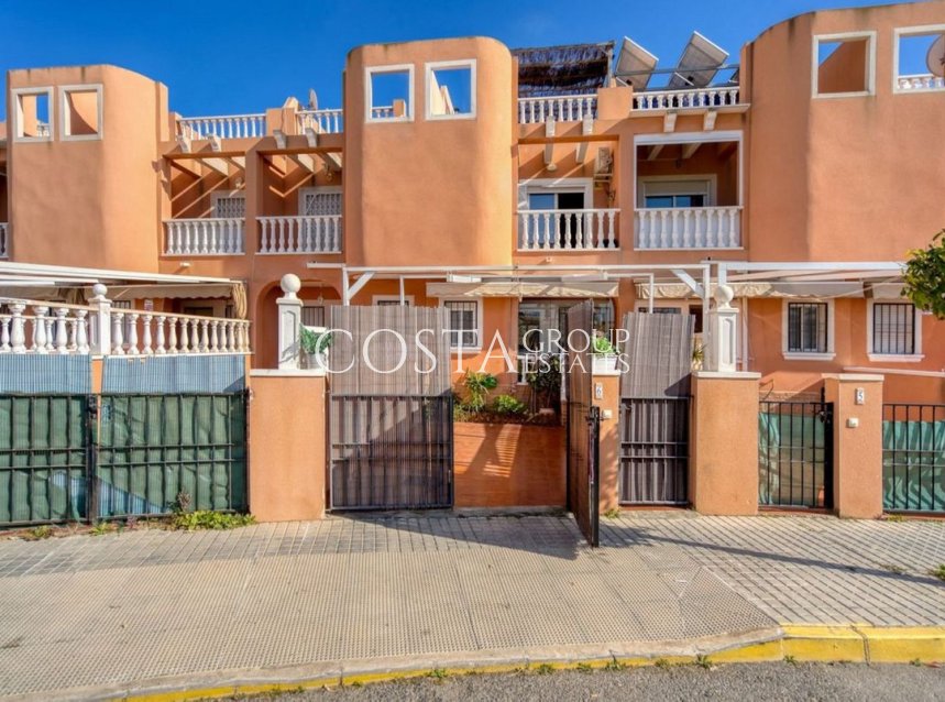 Resale - House -
Torrevieja - Torrevieja Centro