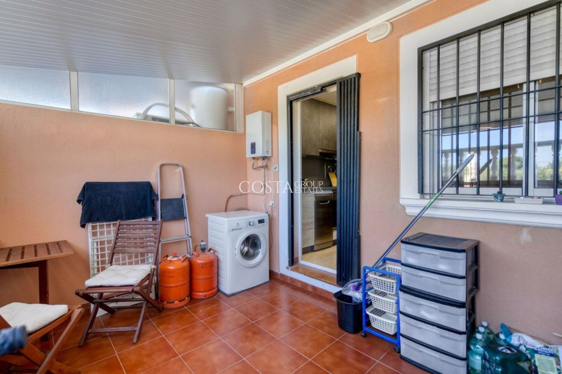 Resale - House -
Torrevieja - Torrevieja Centro