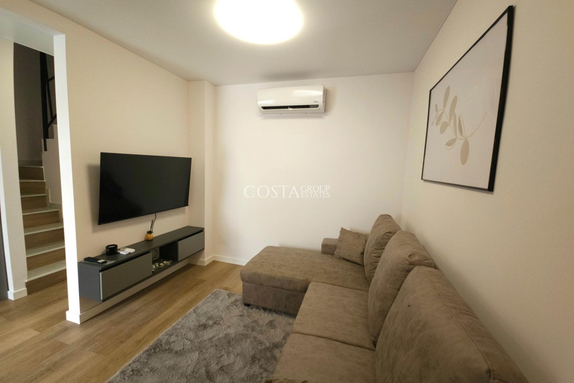 Resale - House -
Torrevieja - Torrevieja Centro