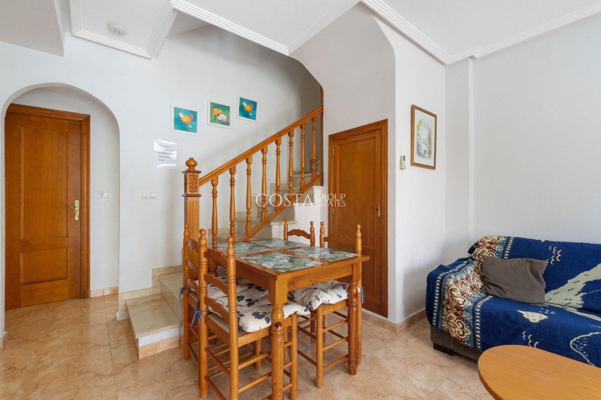 Resale - House -
Torrevieja - Torrevieja Centro