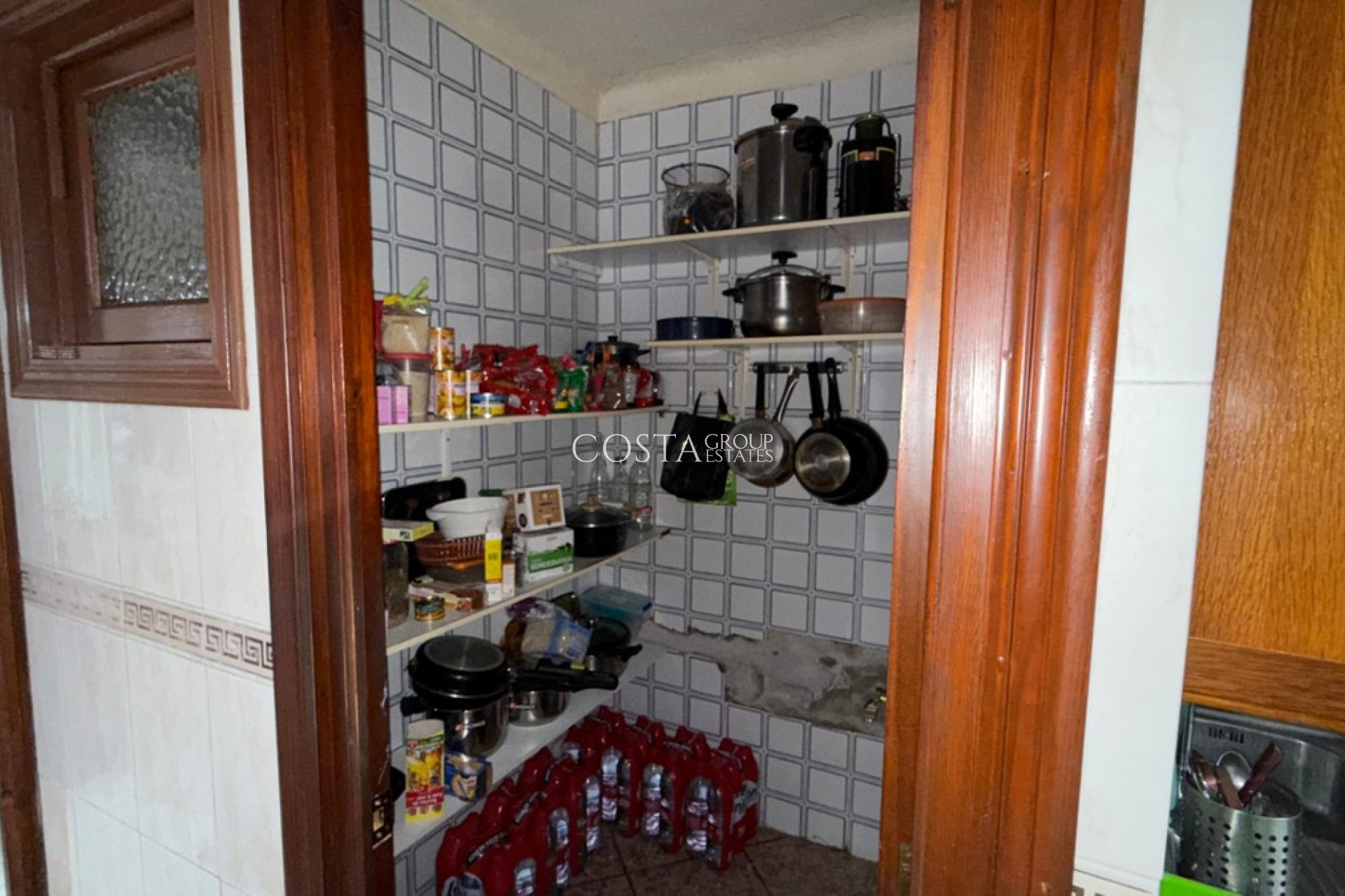 Resale - House -
Torrevieja - Torrevieja Centro