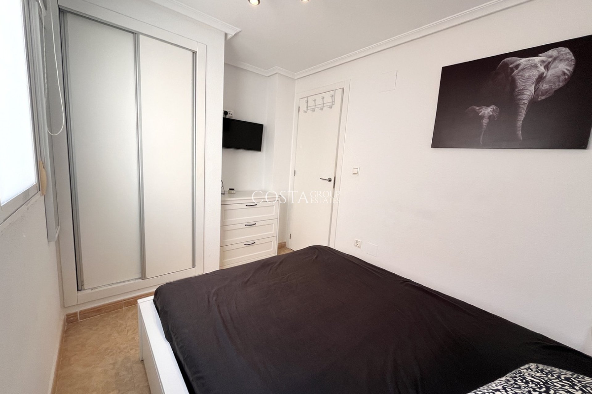 Resale - House -
Torrevieja - Torrevieja Centro