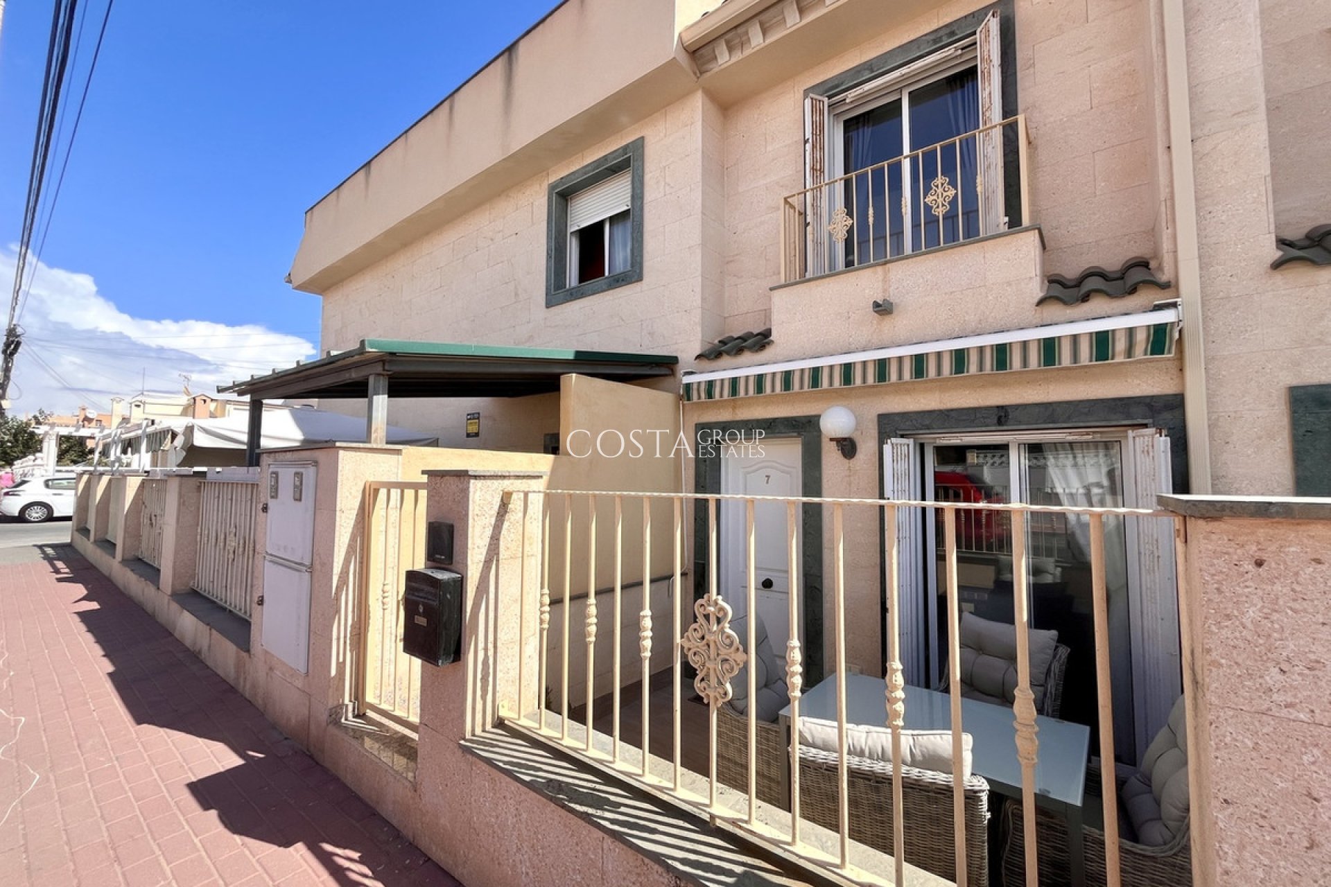 Resale - House -
Torrevieja - Torrevieja Centro