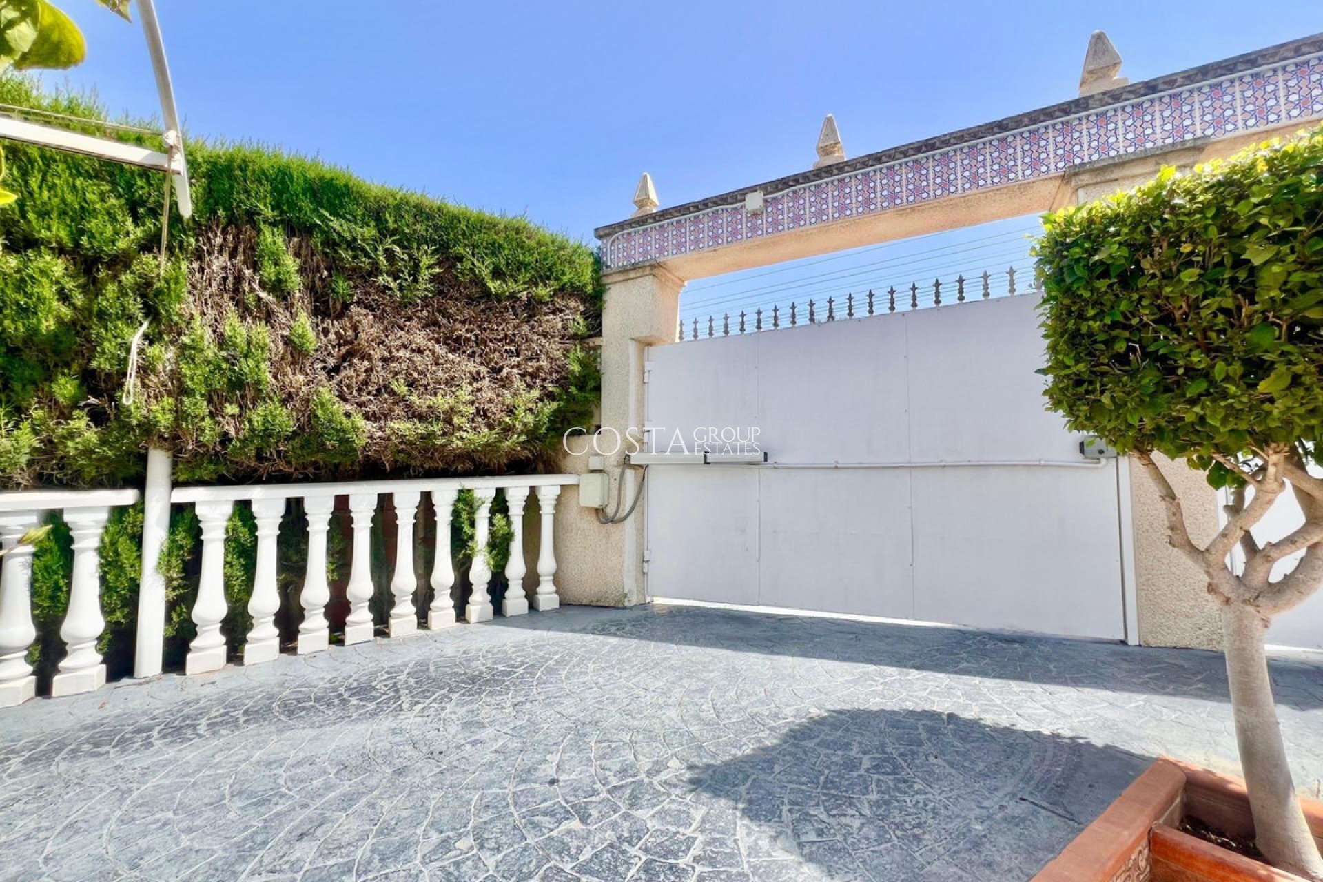 Resale - House -
Torrevieja - Torrevieja Centro