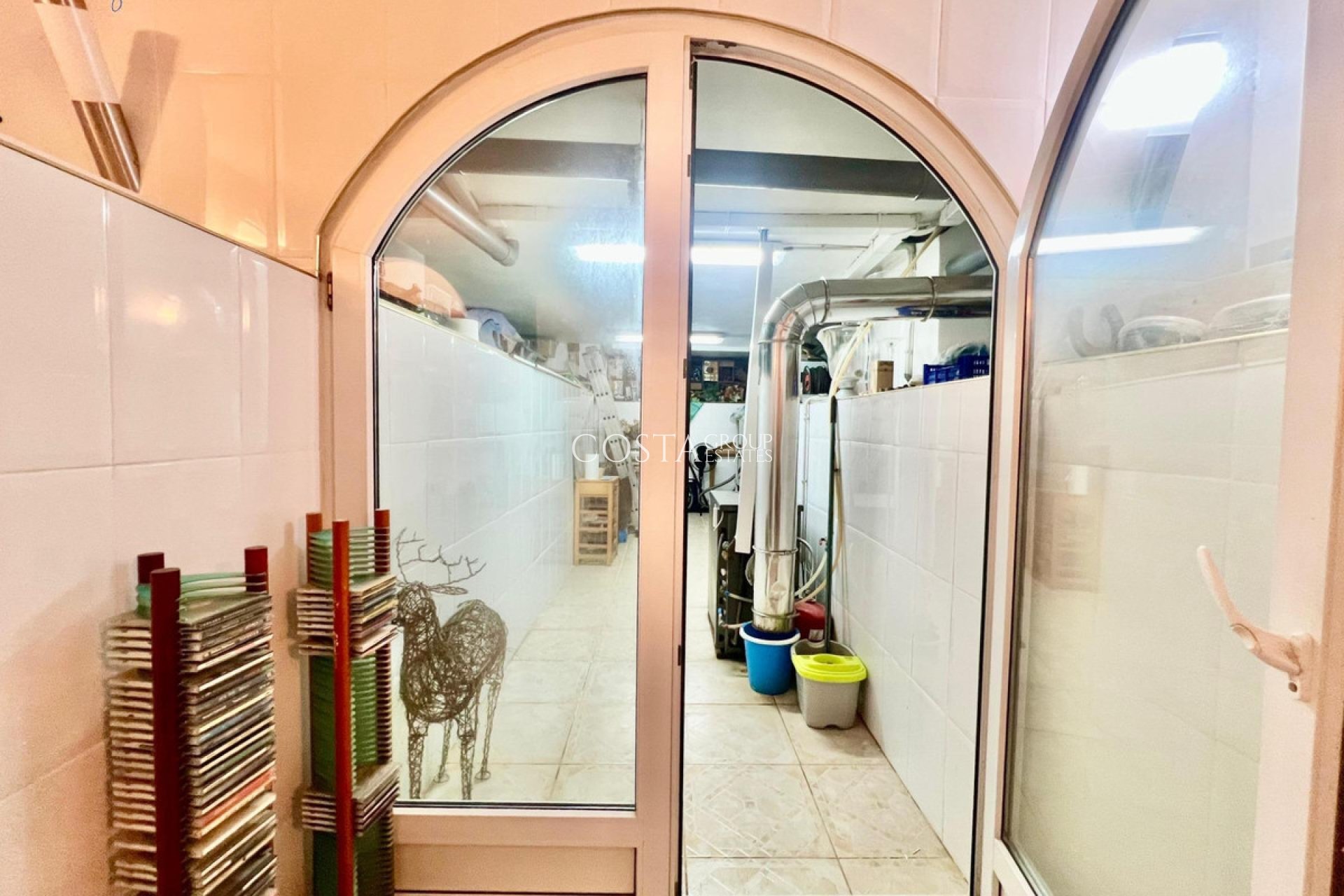 Resale - House -
Torrevieja - Torrevieja Centro